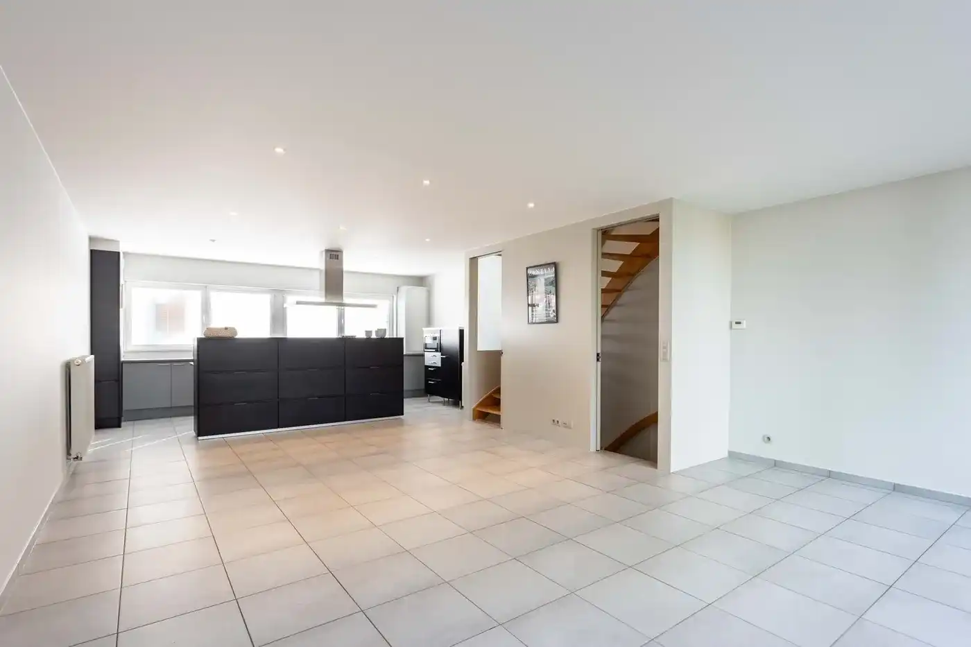 Instapklare parkwoning te huur in centrum van Zwevegem foto 6
