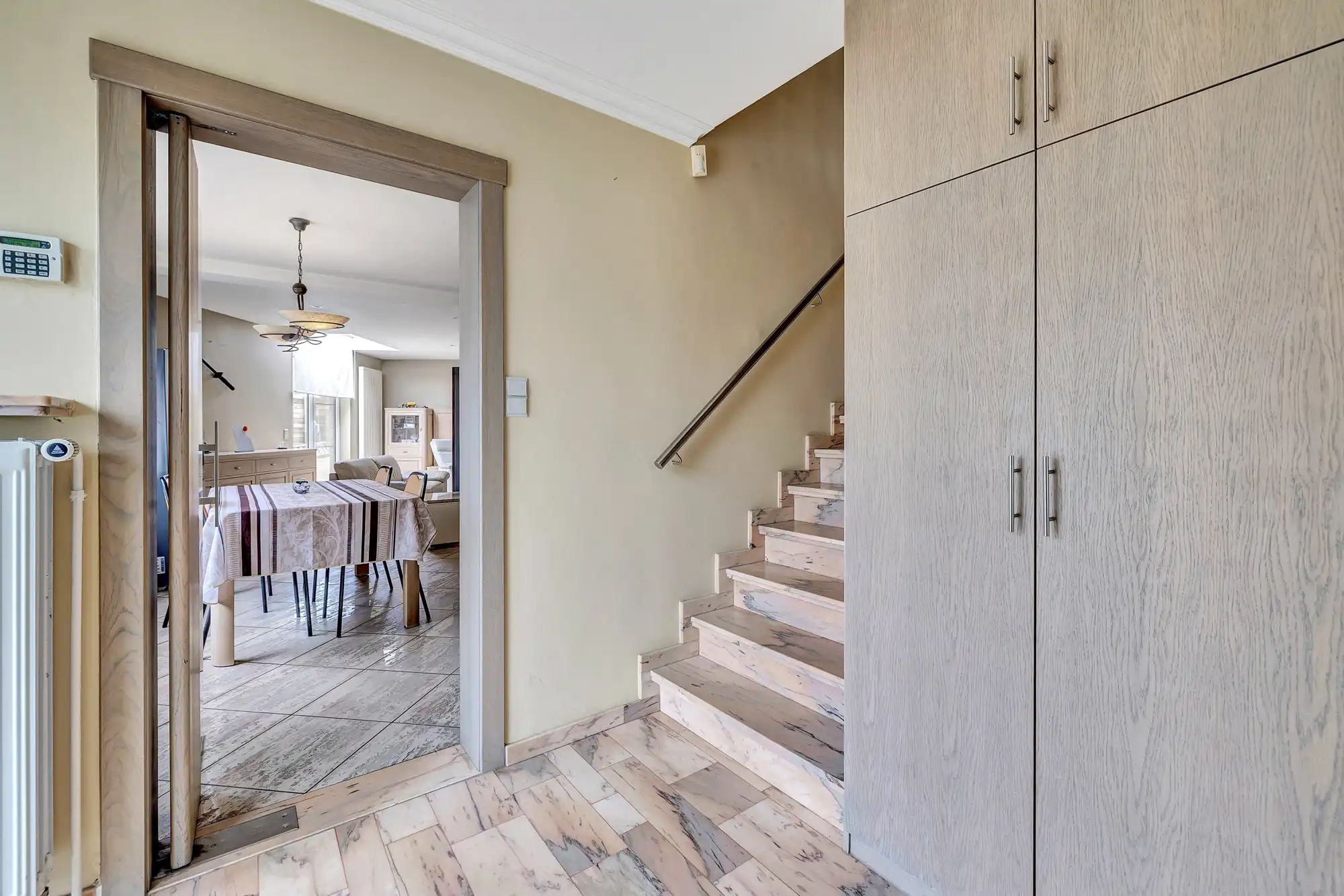 Robuuste HOB met opslagplaats foto 8