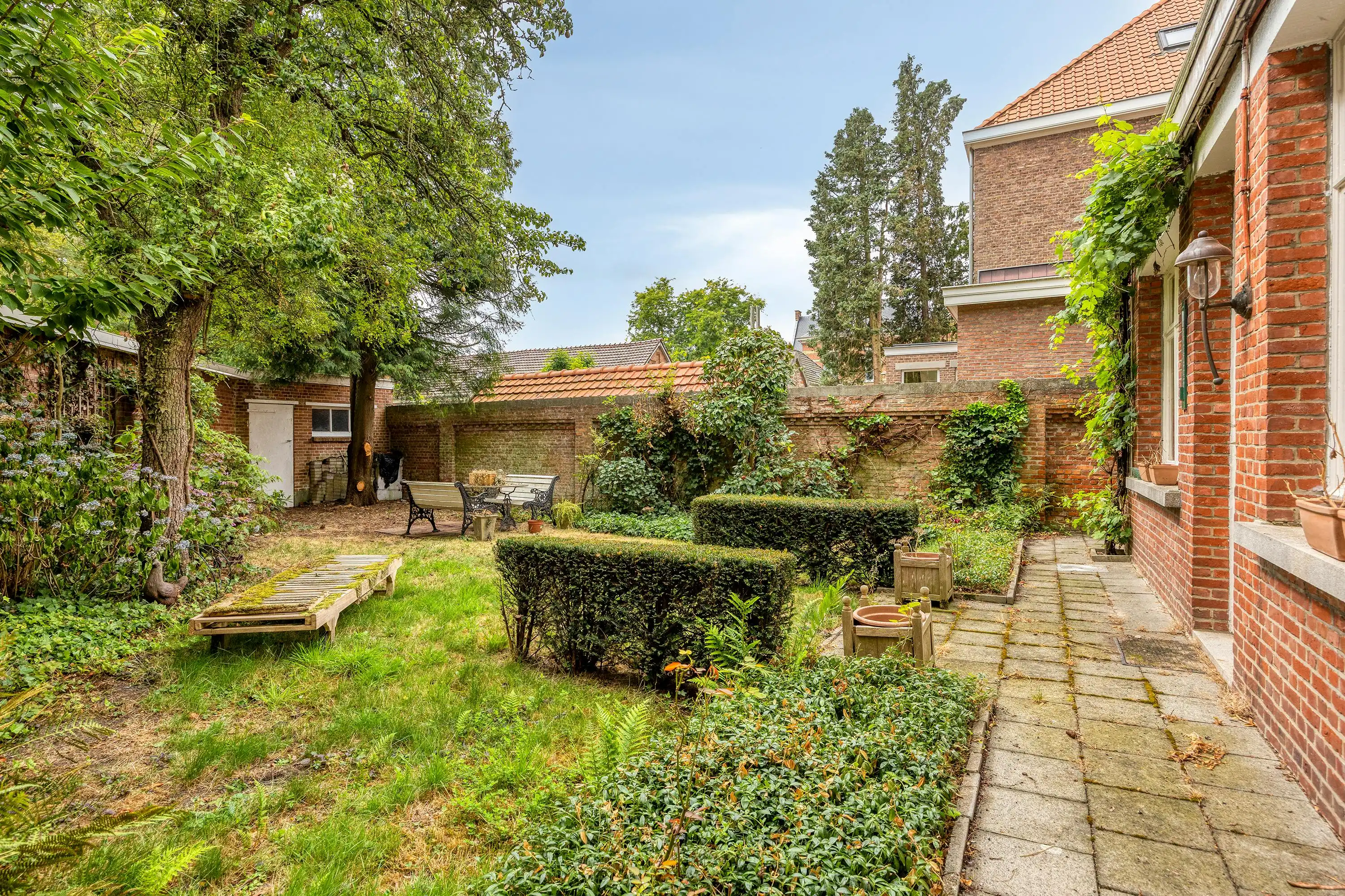 Karaktervolle, te renoveren woning te koop te Essen-Heikant! foto 35