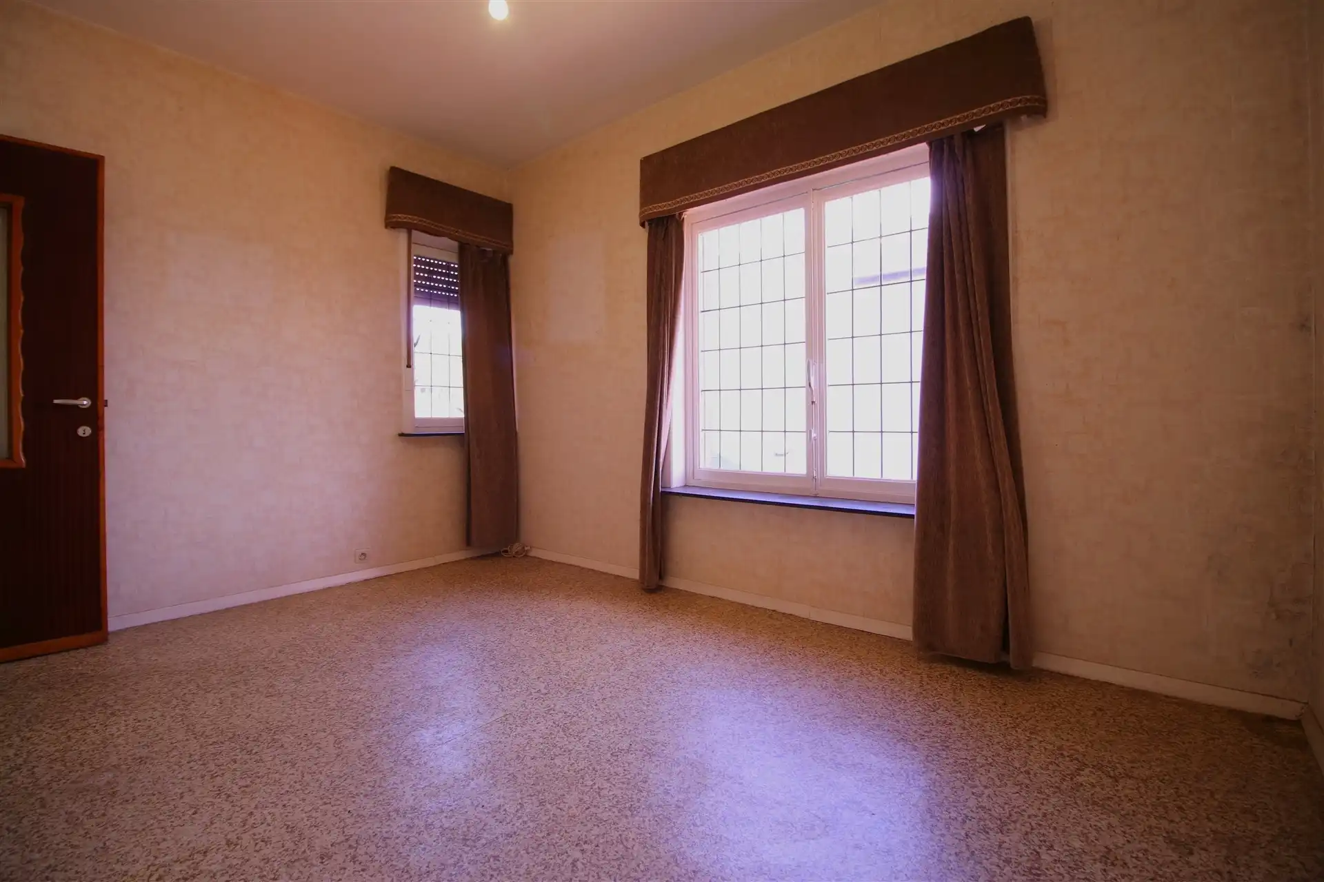 Te renoveren woning in doodlopende straat foto 20