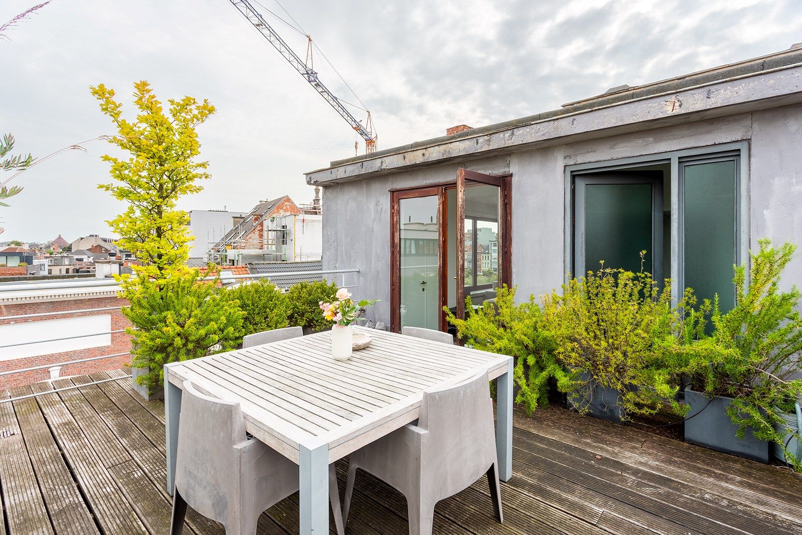 Uniek dakappartement met riant terras en prachtige uitzichten! foto 13