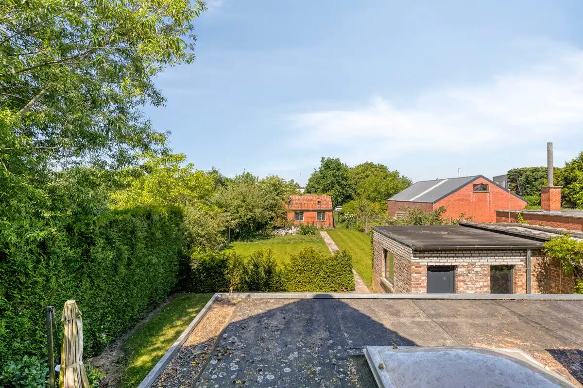 Karaktervolle gezinswoning op 1524m² te koop in Bissegem! foto 12