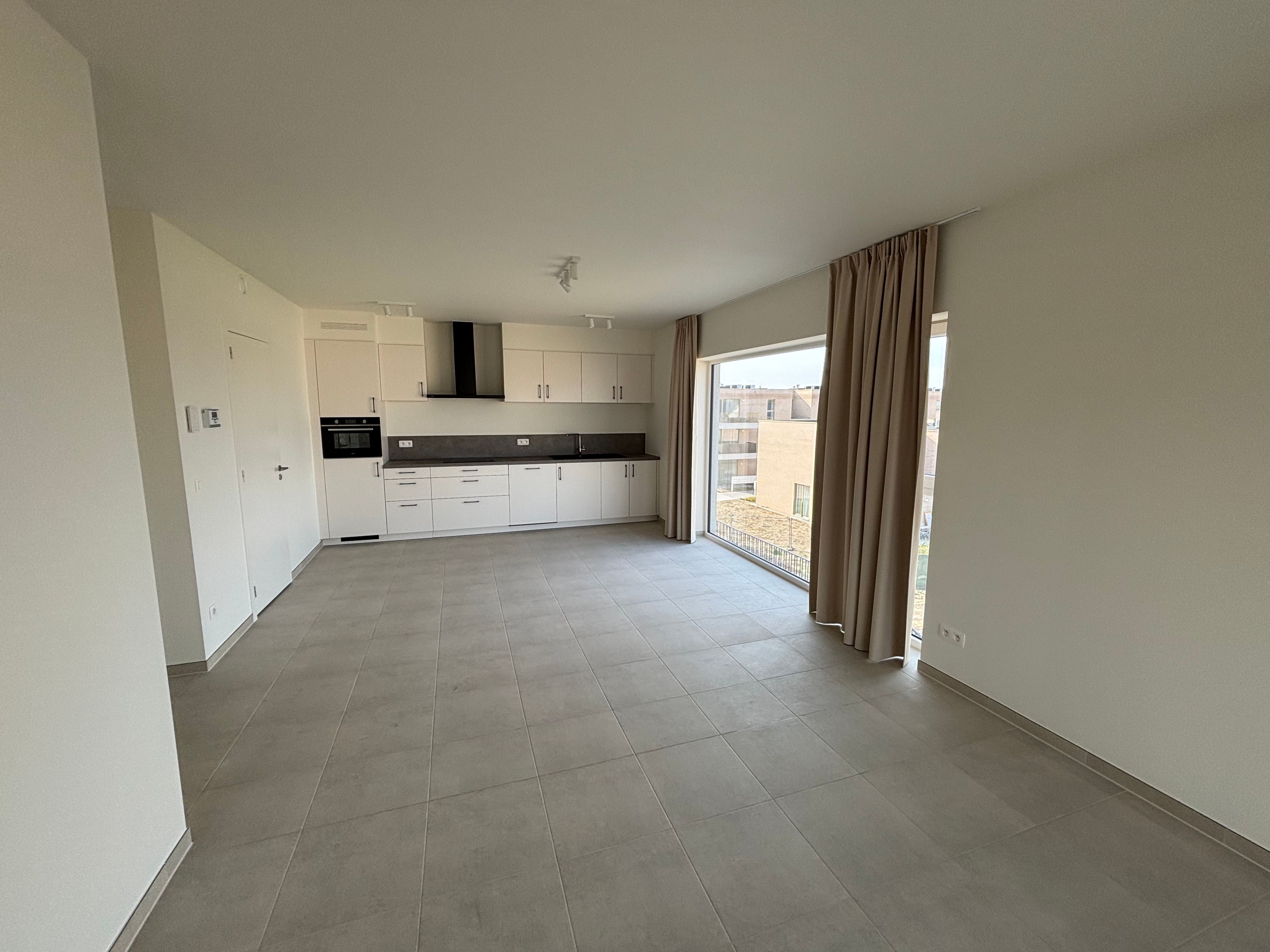 Nieuwbouw 2-slaapkamerappartement met bureau/dressing foto 3