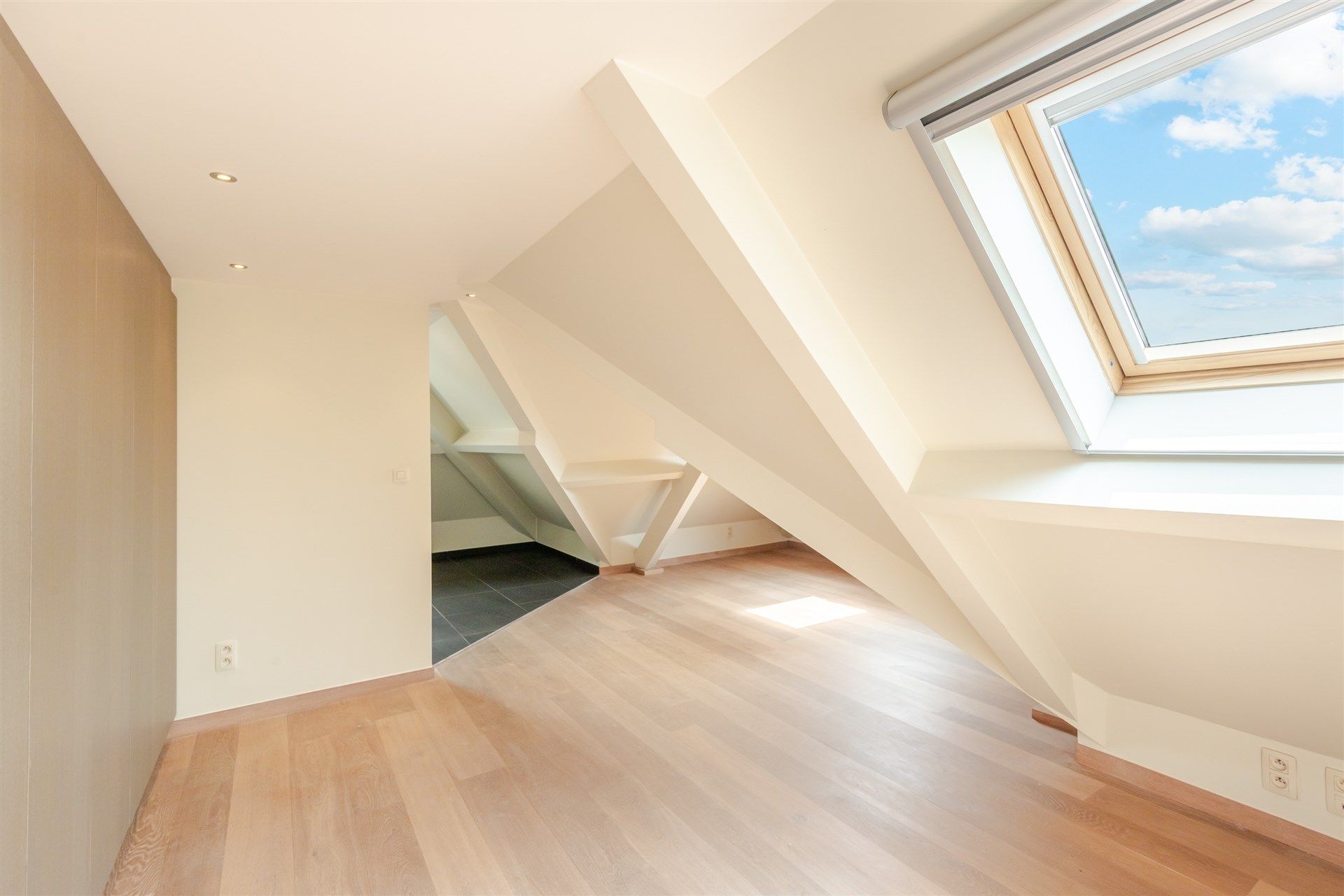 Charmante villa met 3 slks en tuin op groot perceel foto 15