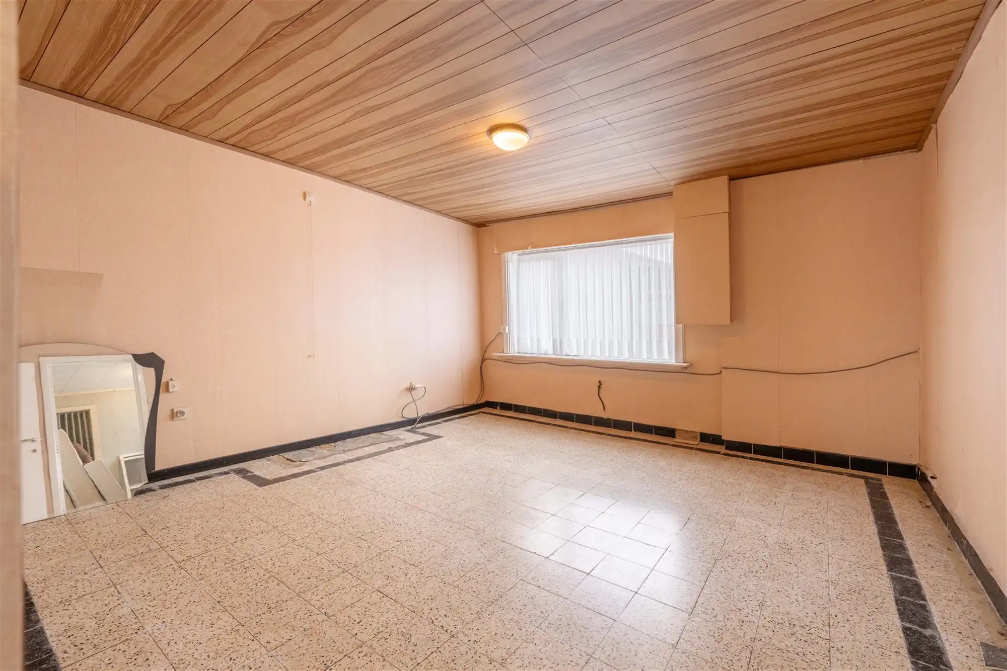 Vrijstaande woning met bijgebouwen op 2633 m² foto 12