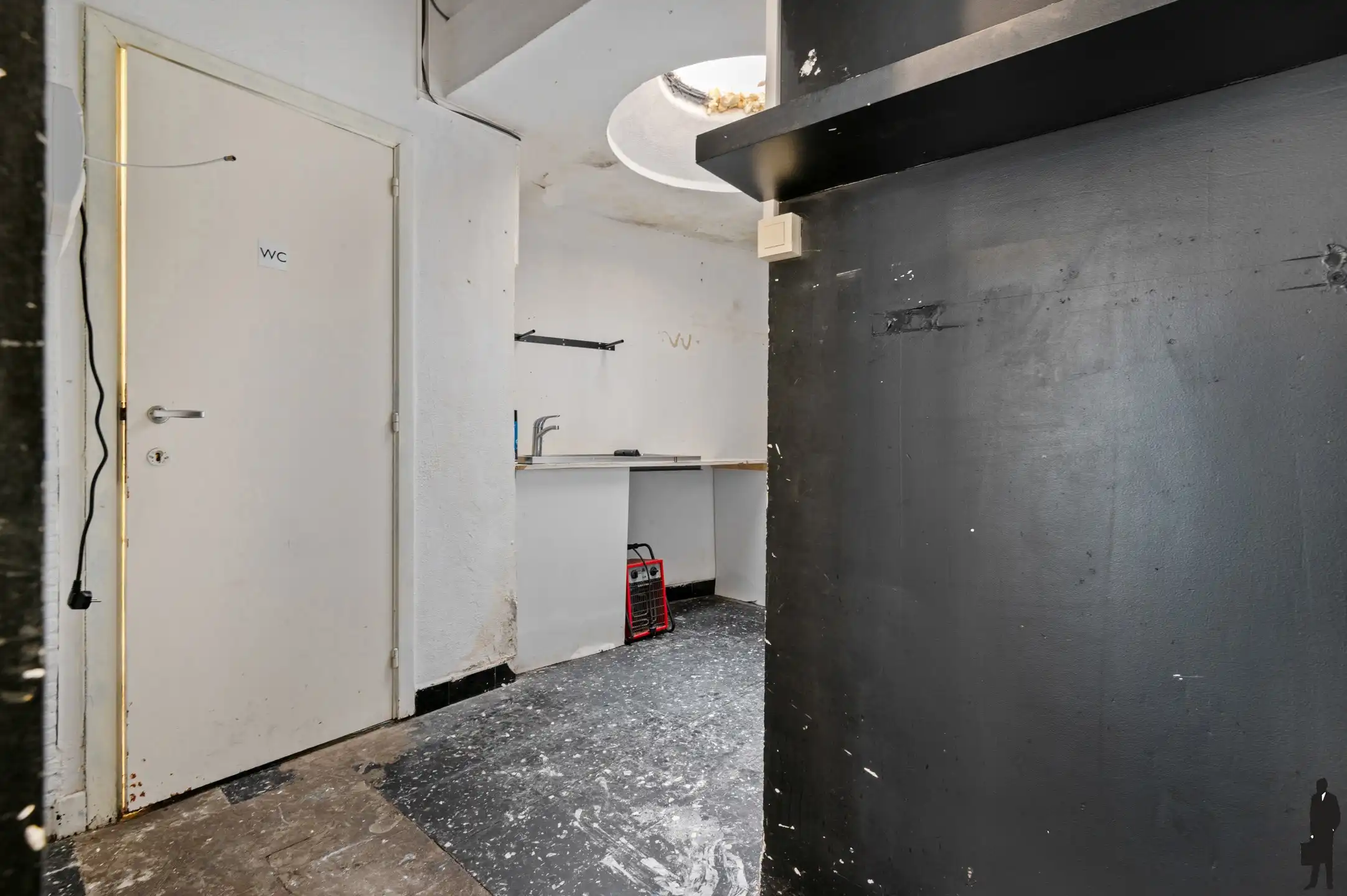 Riant opbrengsteigendom met handelsgelijkvloers en vier verdiepingen foto 7