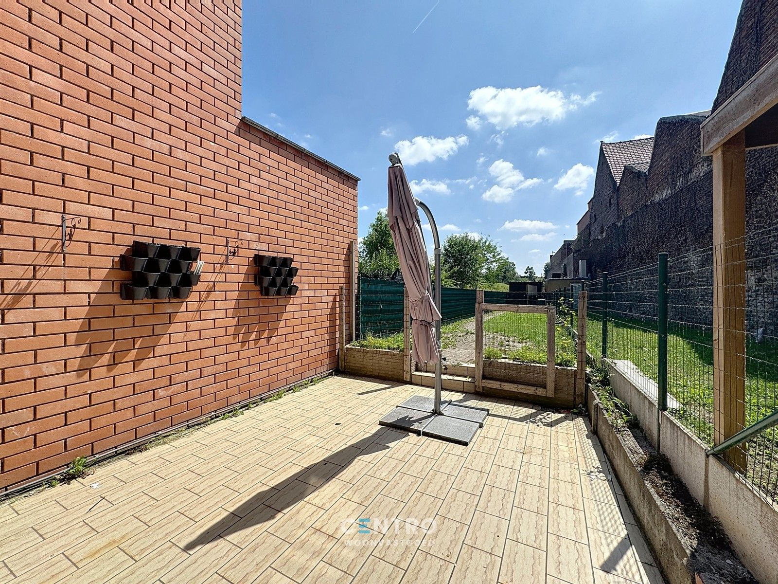 Ruime woning met 3 slpks met grote tuin en UITWEG ACHTERAAN! foto 18