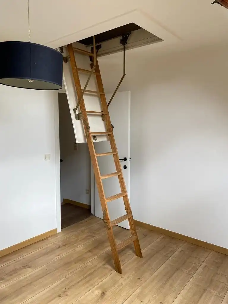 Charmante starterswoning met 2 slaapkamers in Kwatrecht foto 9