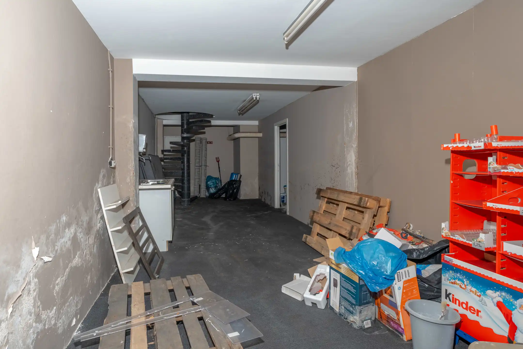 Ruim handelspand met mooie vitrinebreedte, centraal gelegen te Turnhout foto 17