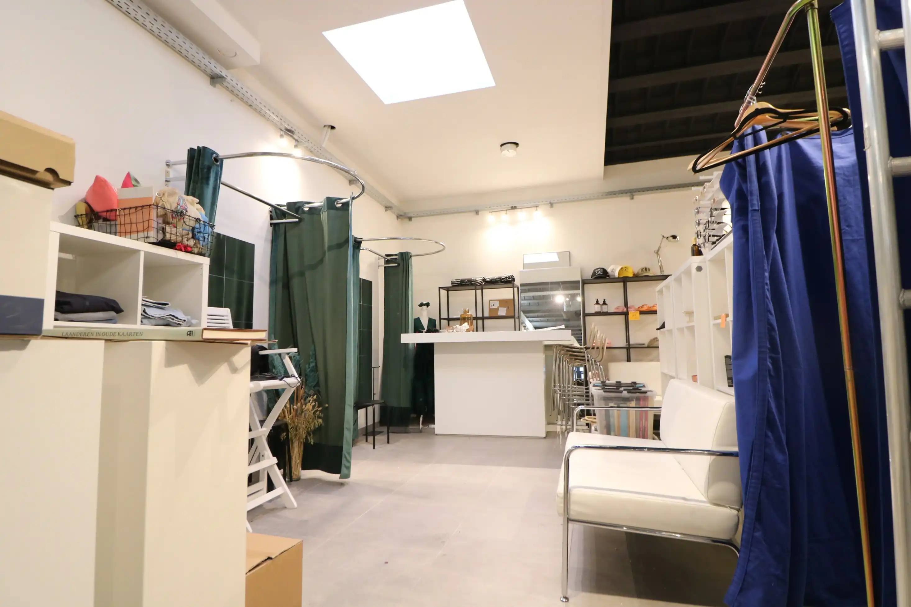 Nieuwbouw handelspand gelegen in de vernieuwde Vissersstraat. foto 2