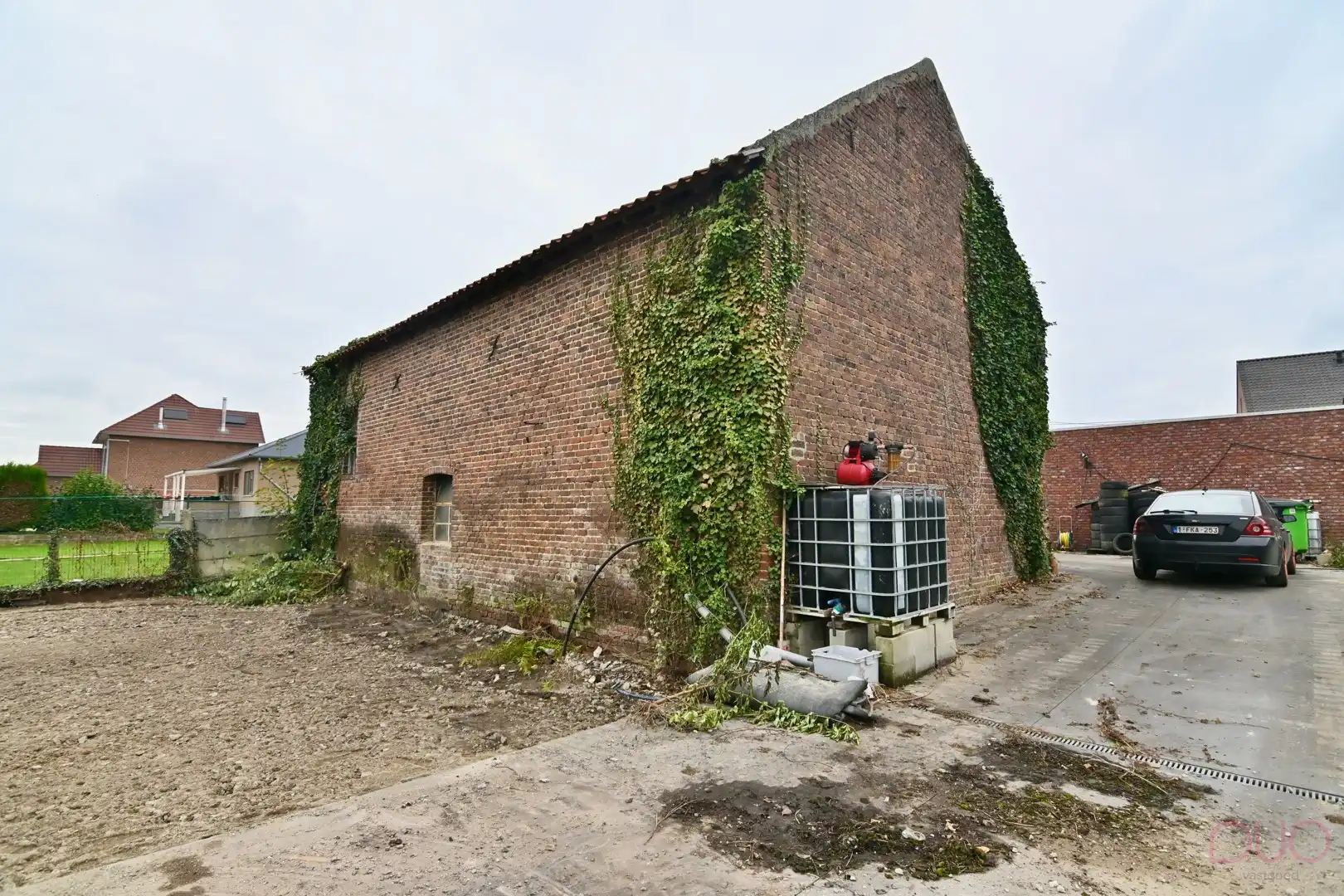 Verder te renoveren hoevewoning met ruime schuur die tal van mogelijkheden biedt. foto 5