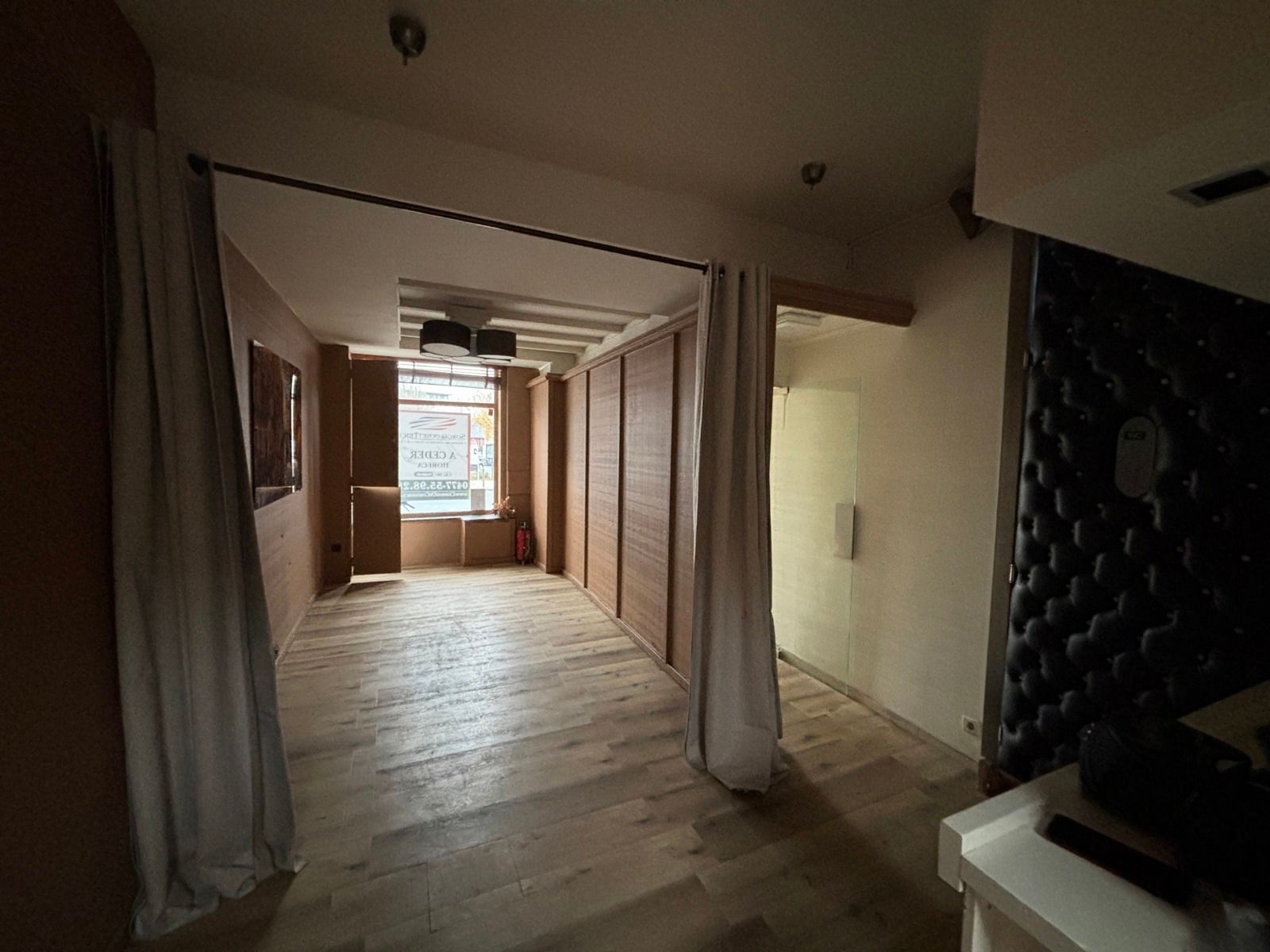 Instapklaar horecapand met terras te huur foto 2