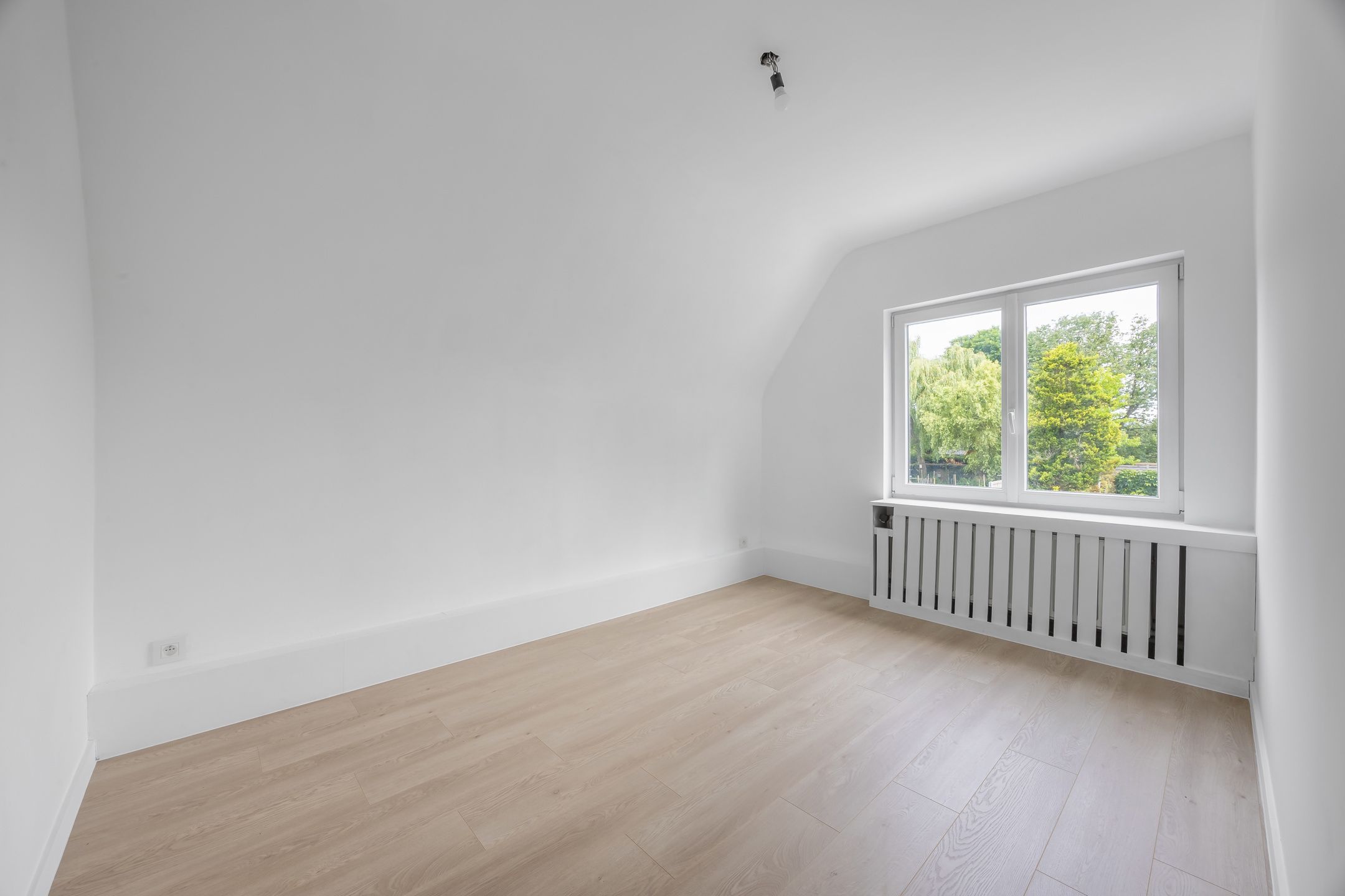 Karaktervolle woning met zwembad op toplocatie in Wijnegem foto 18