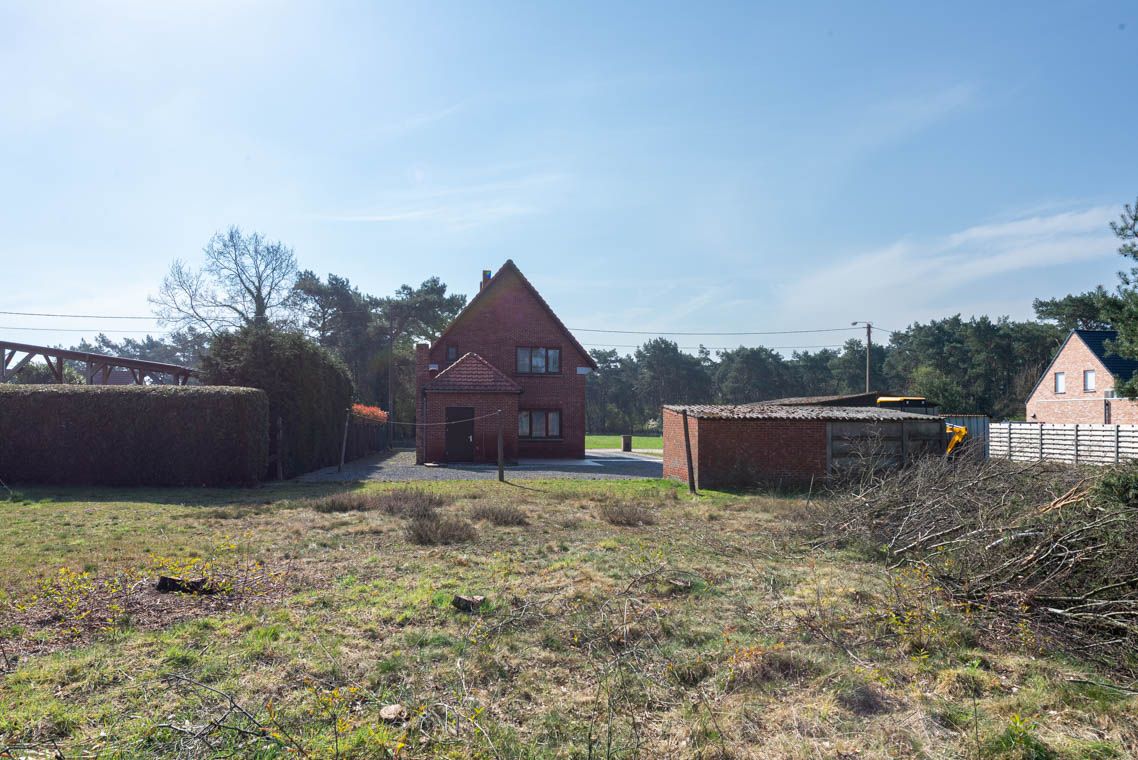 32are 86ca, 30 meter straatbreedte, zeer rustige locatie, velden en natuur foto 7