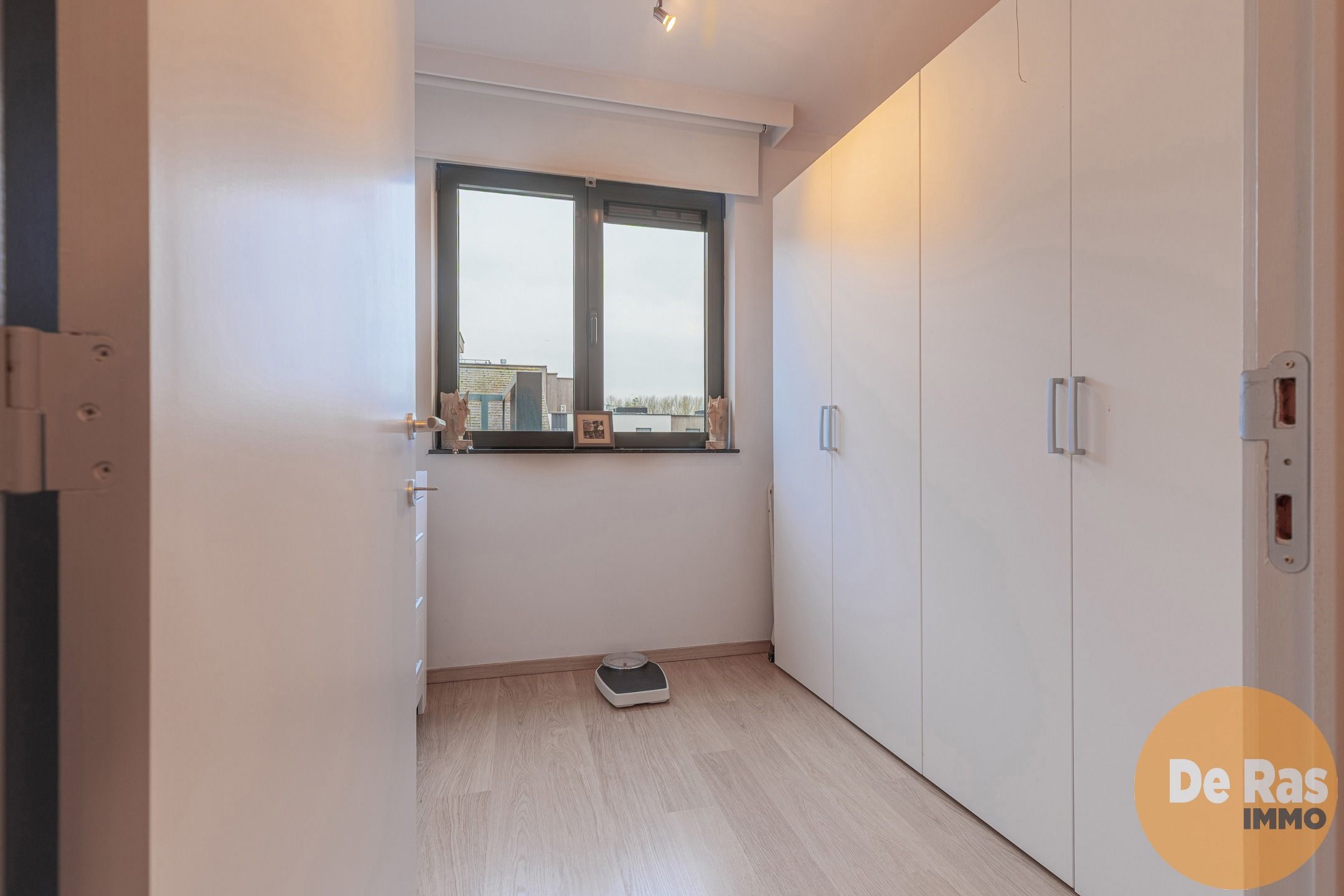 HERZELE - Ruim triplexappartement in centrum foto 20