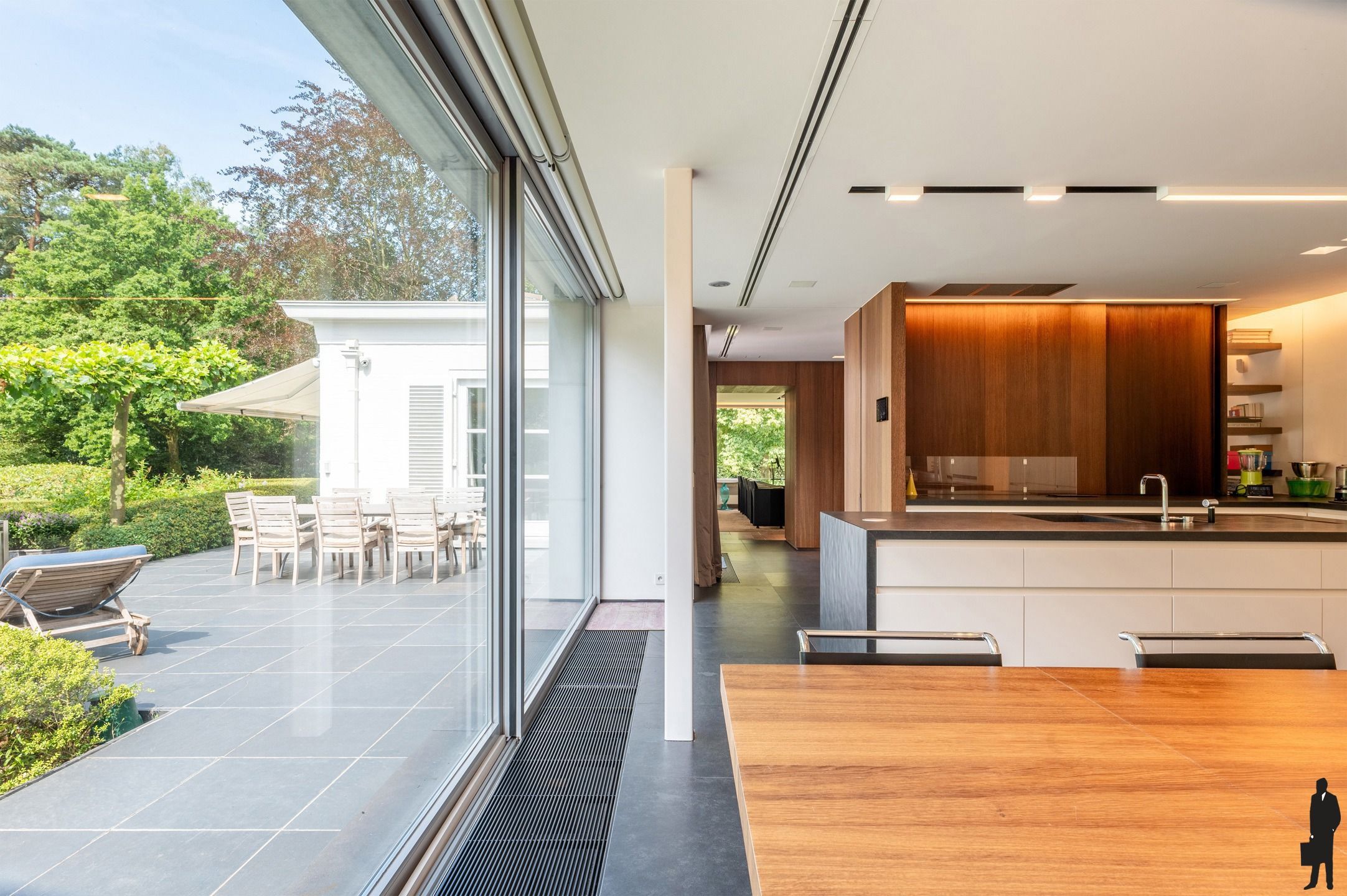 Een tijdloze statige villa, in perfecte staat van onderhoud op 5.040 m² grond! foto 14