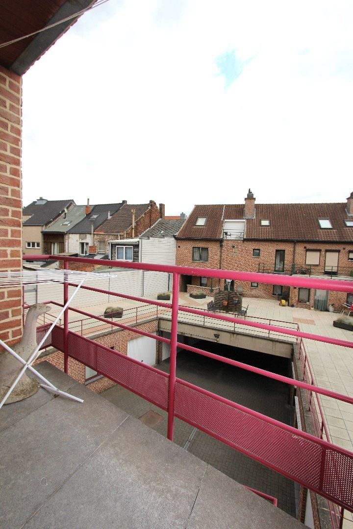 MOOI APPARTEMENT IN HET CENTRUM MET GARAGE foto 14