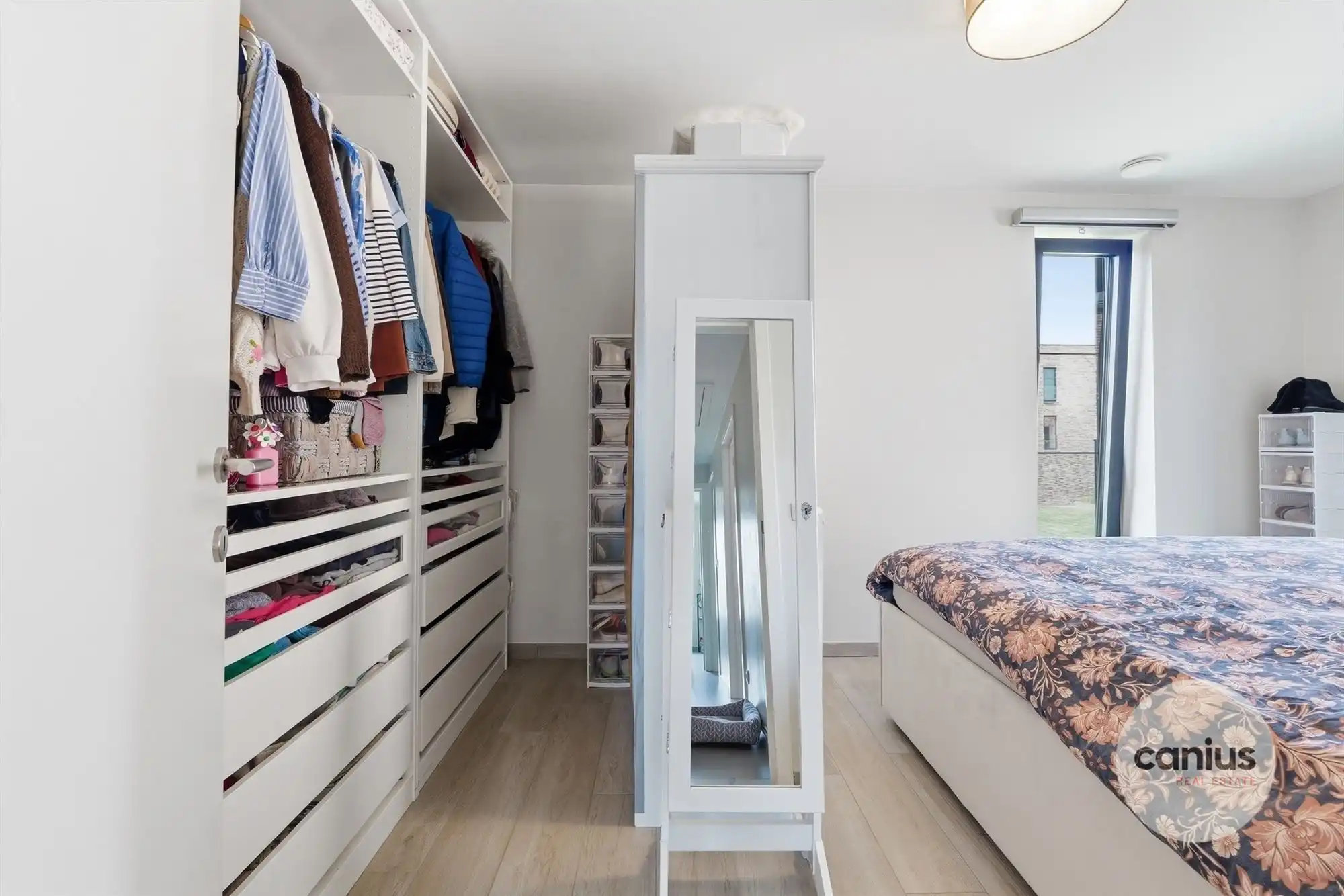 KNAPPE WONING NABIJ HET CENTRUM foto 16