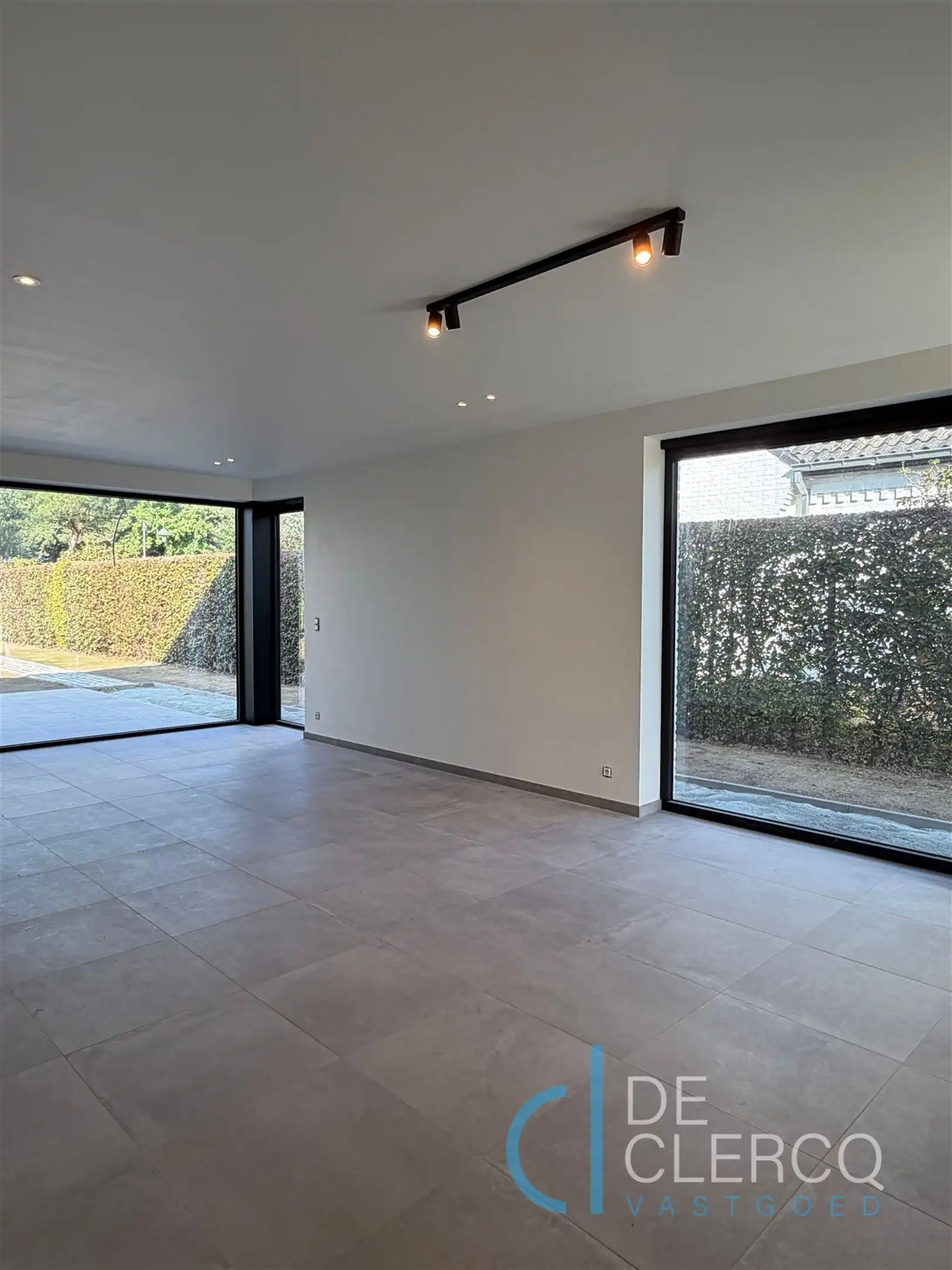 Prachtige nieuwbouwwoning te huur met zicht op groen!  foto 3