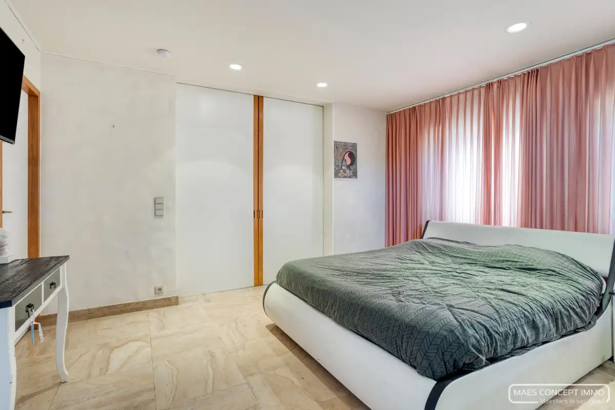 Authentieke hoeve te koop in Anzegem – omringd door 1,6 hectare groen foto 12