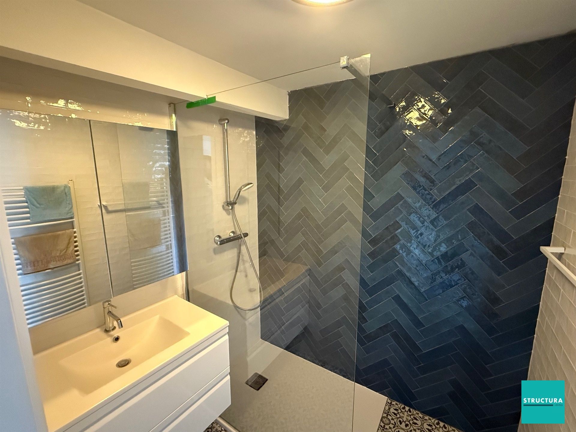 Volledig gerenoveerde duplex foto 4