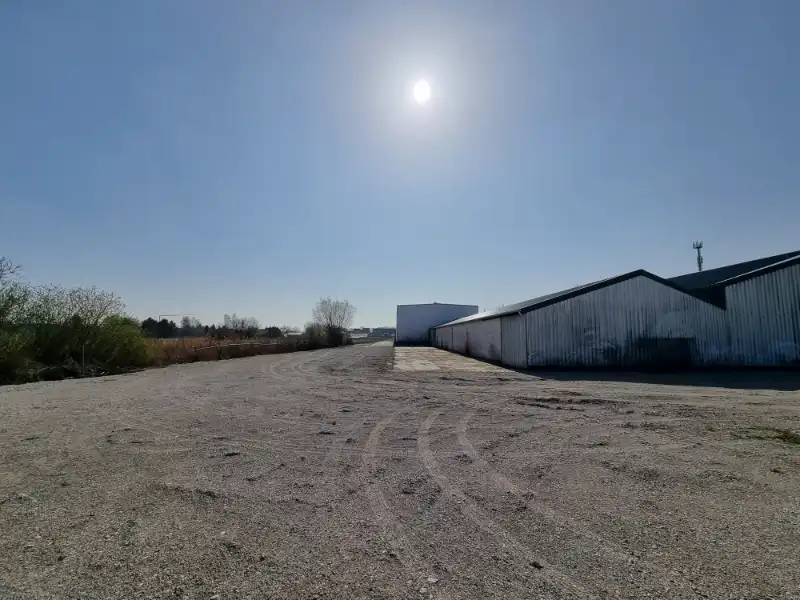 Buitenstockage te huur foto 2