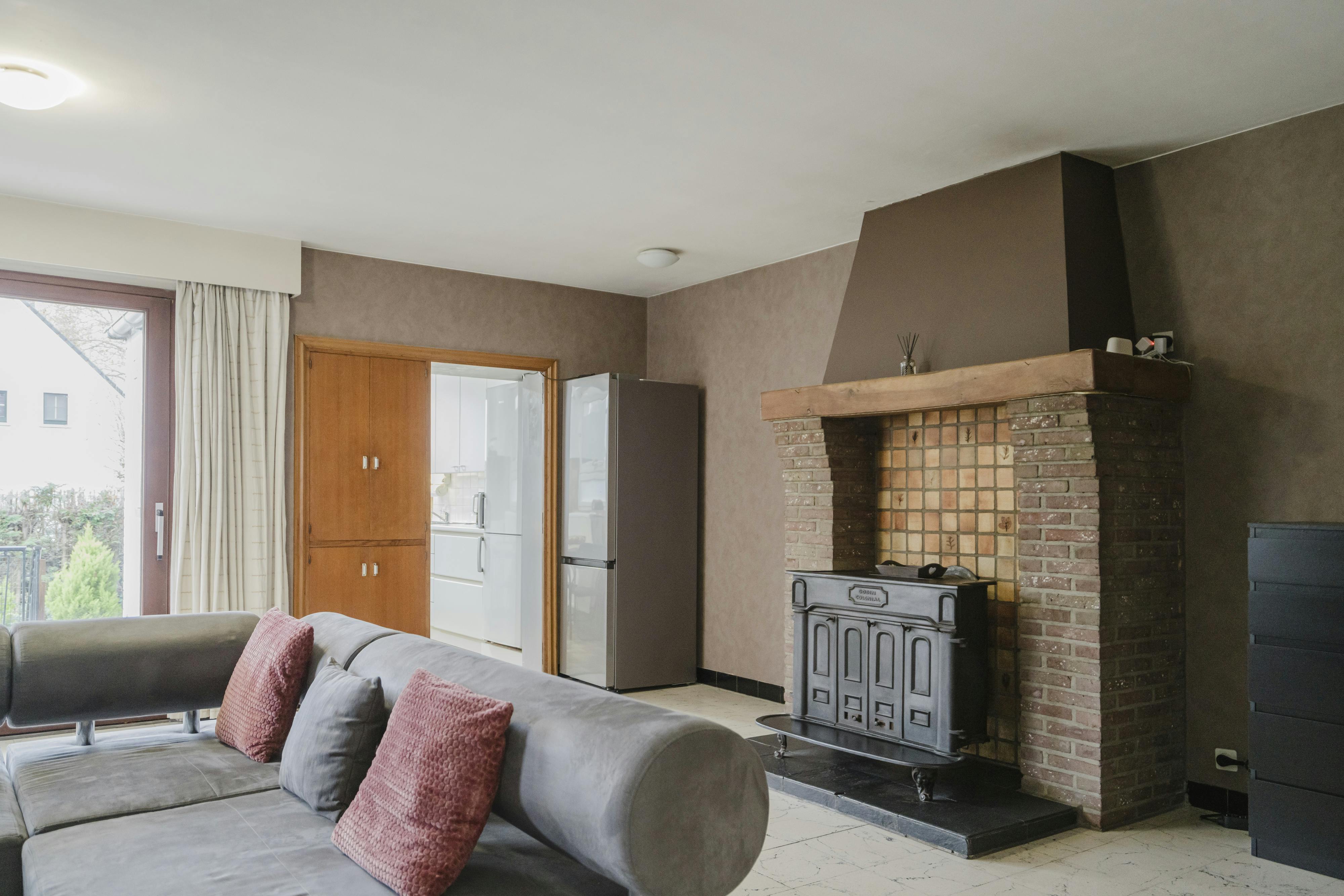 Halfopen bebouwing met 3 slaapkamers te koop in Kortrijk! foto 3