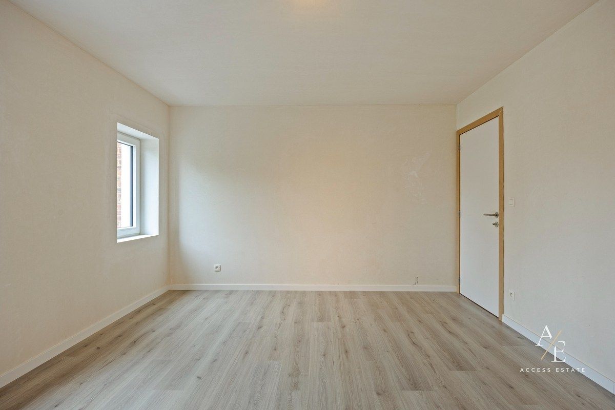 HELDERGEM - Totaal gerenoveerde gezinswoning in een rustige straat met een aangename tuin foto 7