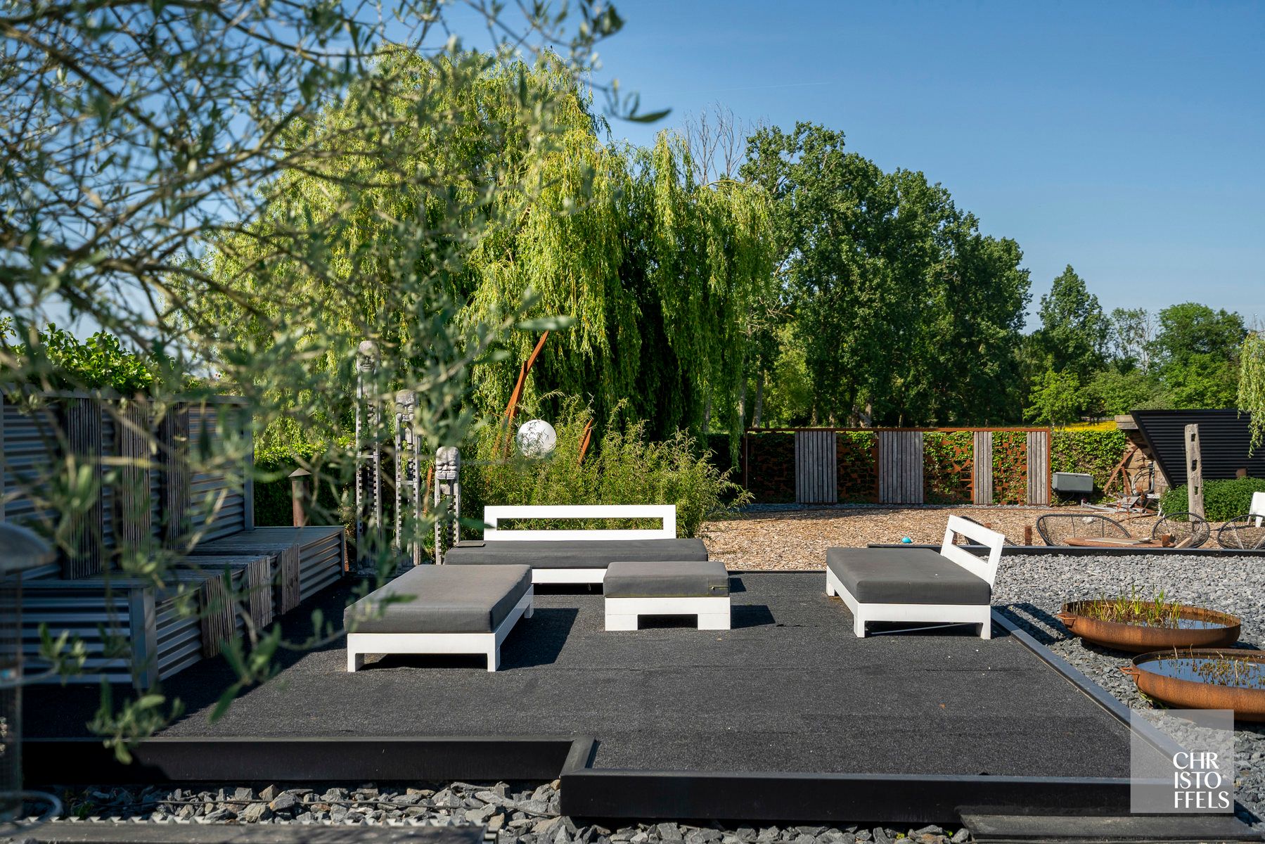 Moderne villa van 320m2 met verwarmd buitenzwembad foto 19