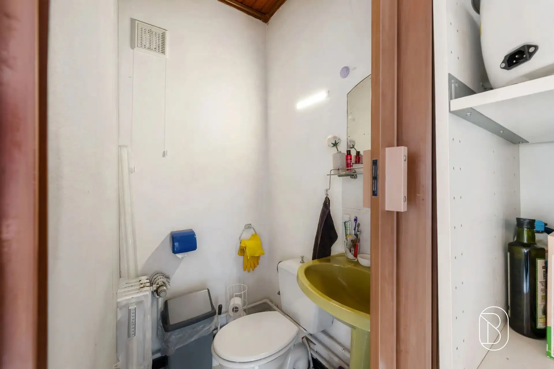 Leuk appartementje met aparte slaapkamer foto 9