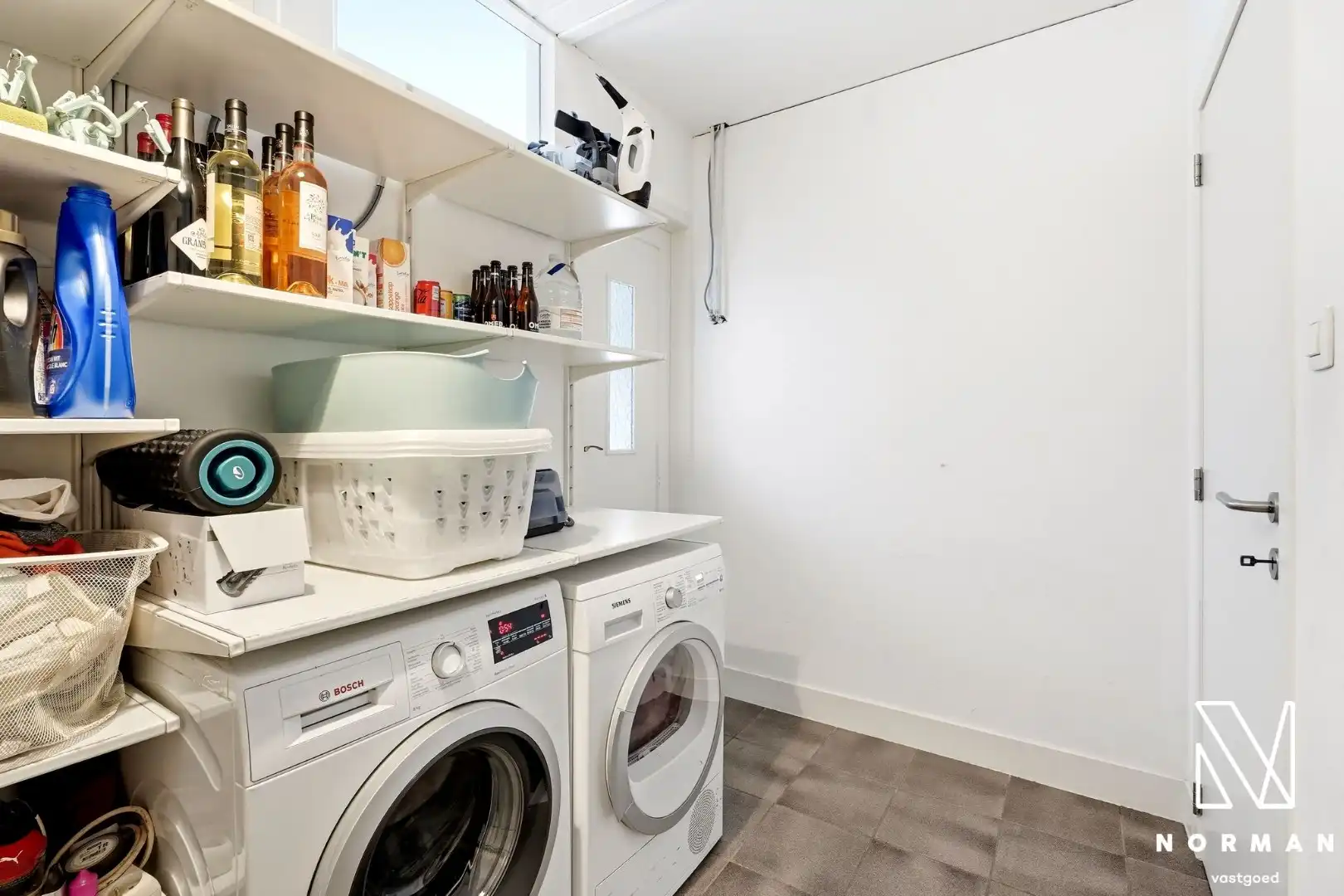 Instapklare woning met 3 slaapkamers en tuin te koop in centrum Kuurne! foto 4