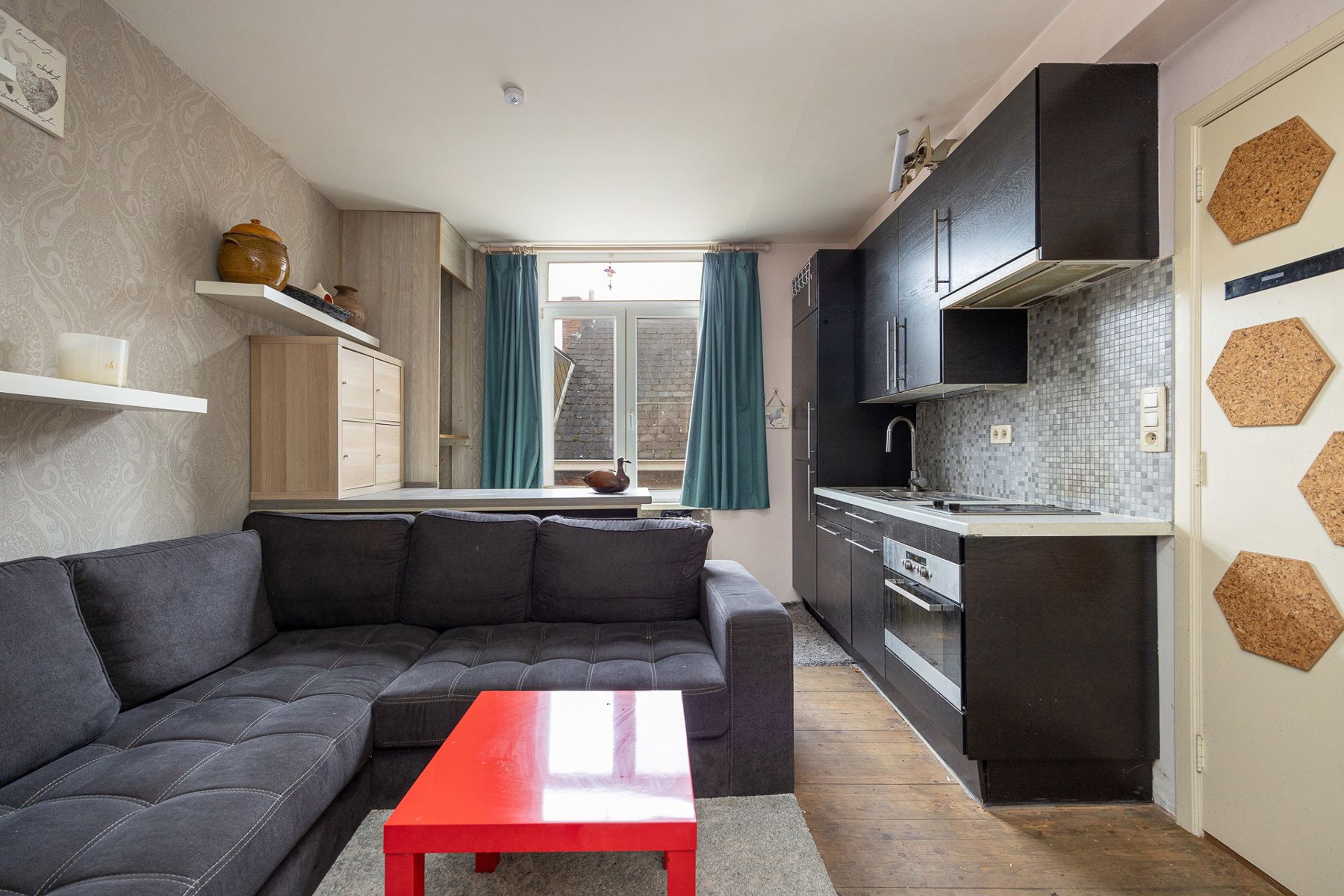 TOPINVESTERING l Karaktervolle studio vlakbij het centrum foto 4