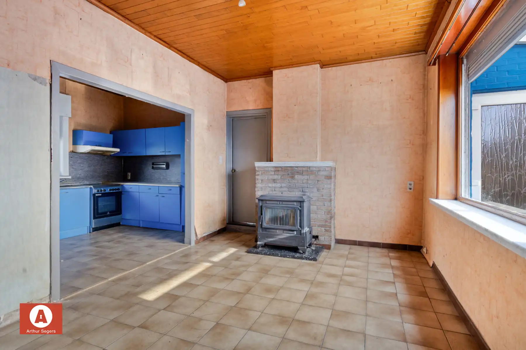 Landelijk gelegen renovatieproject op zuidgericht perceel foto 8