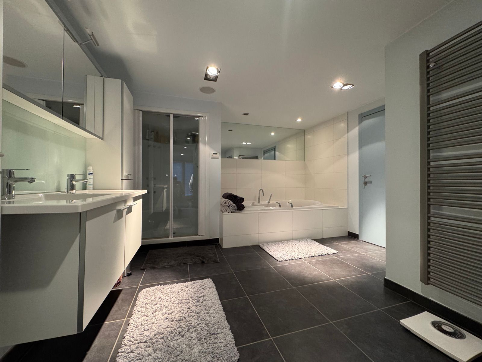 Luxueus afgewerkt duplex loft in het centrum van Aalst! foto 20