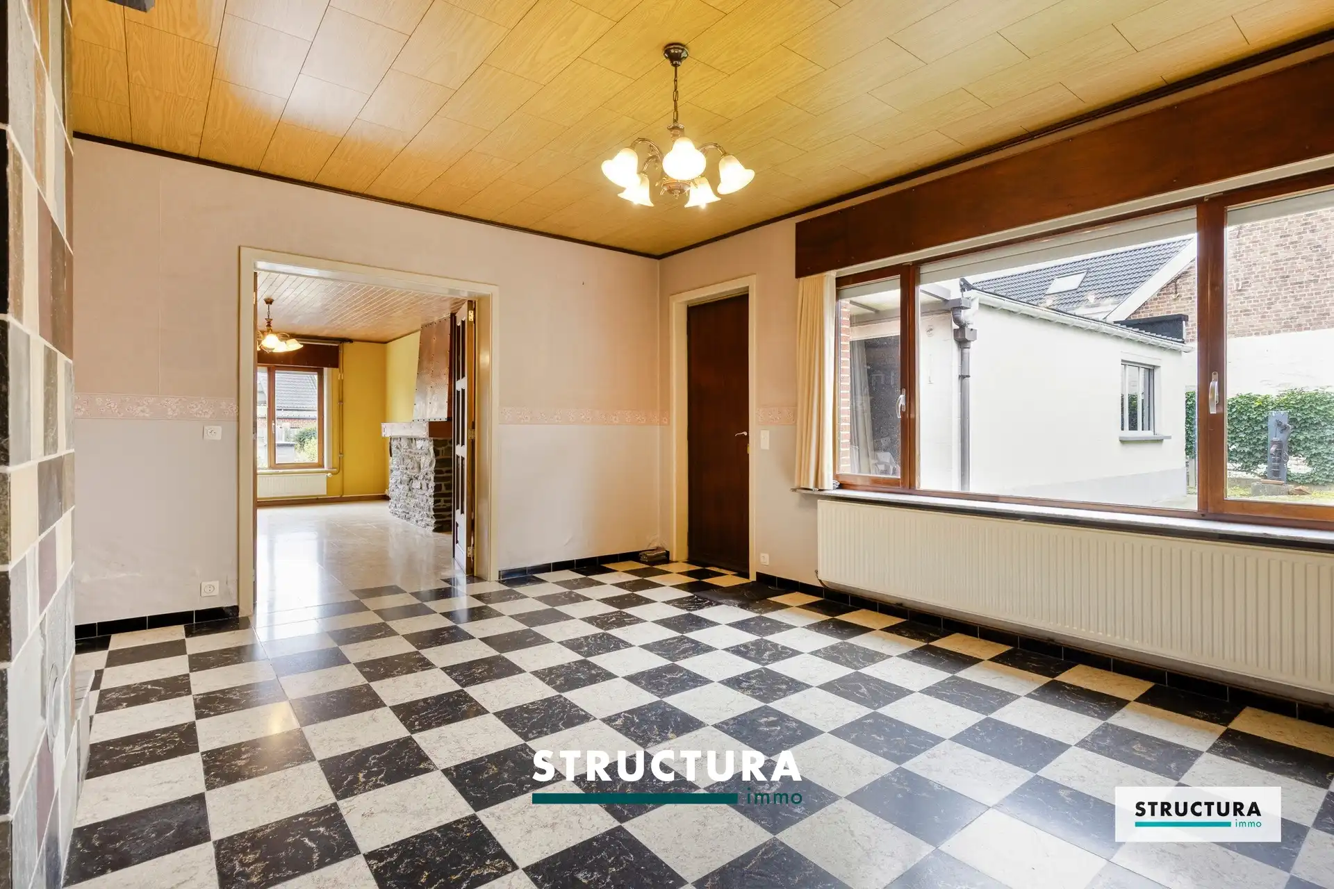 Woning met tuin en garage/atelier, gelgen in alle rust! foto 13