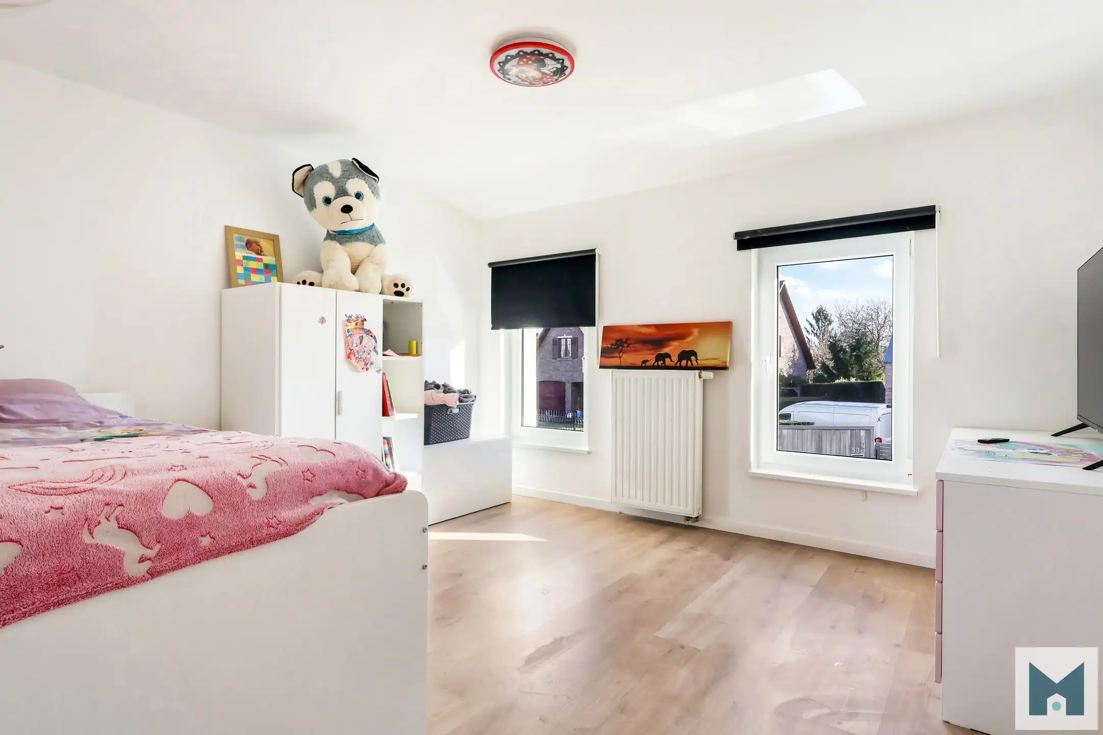 Vernieuwde, energetische woning met 5 slpks te Baasrode! foto 9