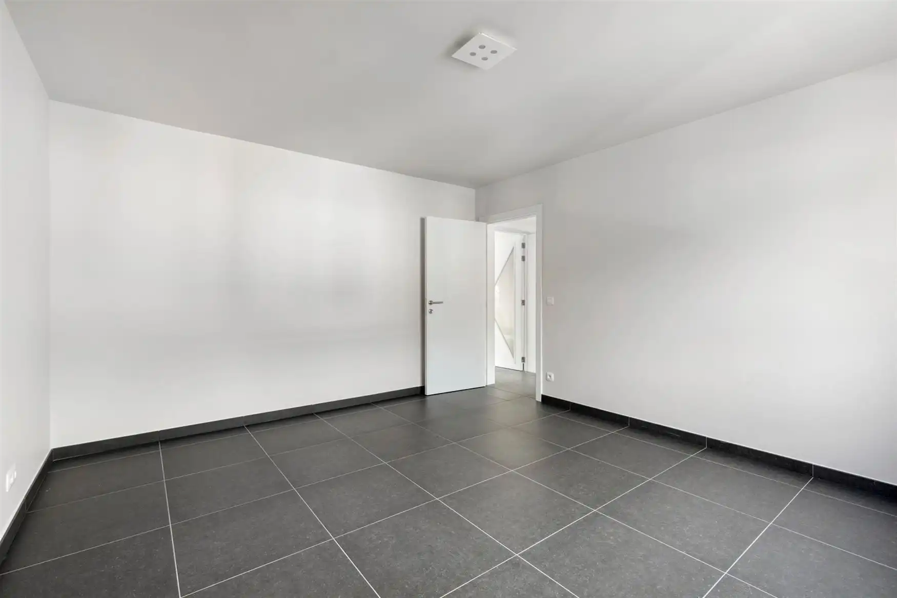 Zeer ruim energiezuinig appartement foto 11