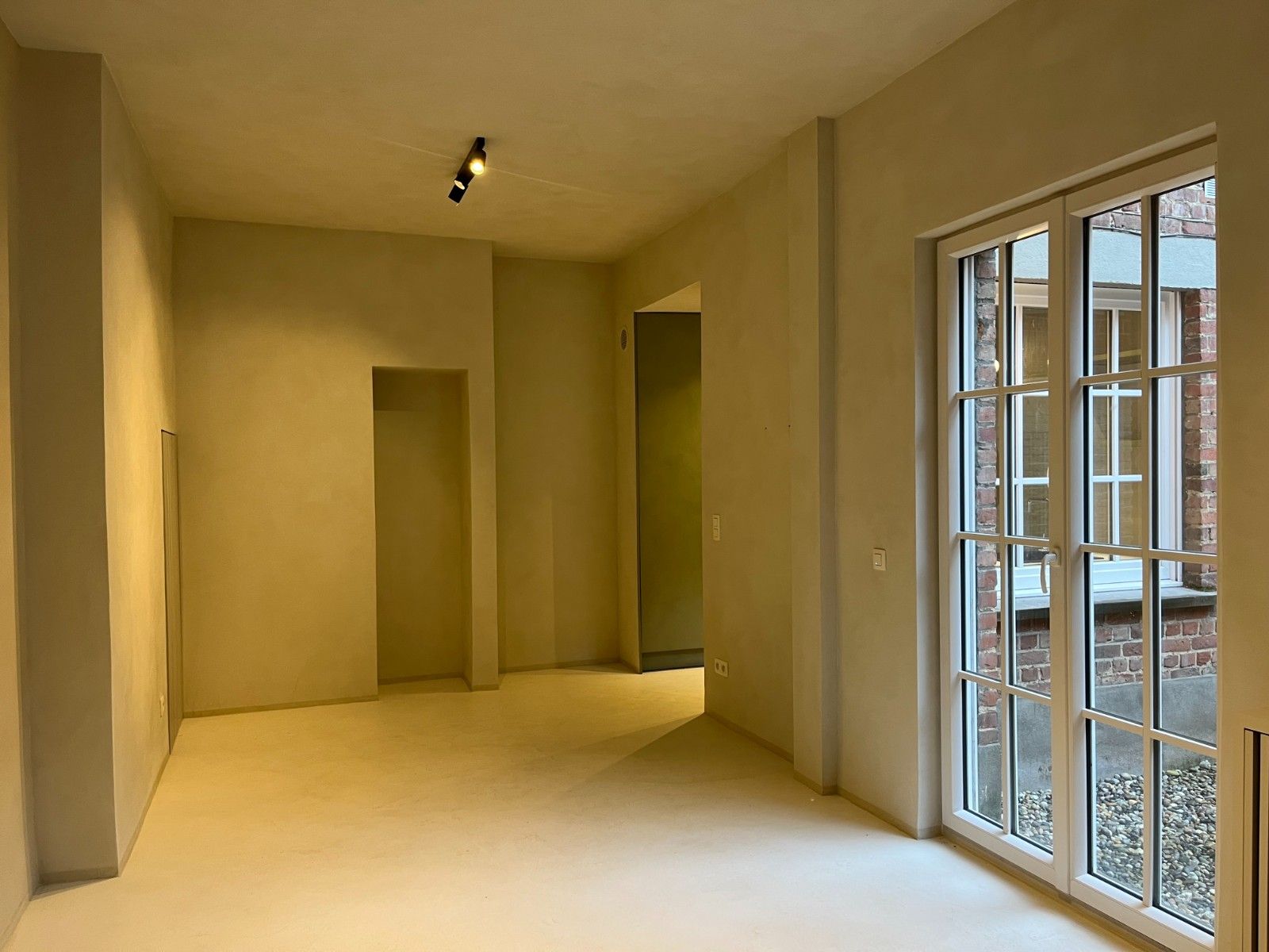 INSTAPKLAAR APPARTEMENT TE KOOP - CENTRUM KORTRIJK foto 12