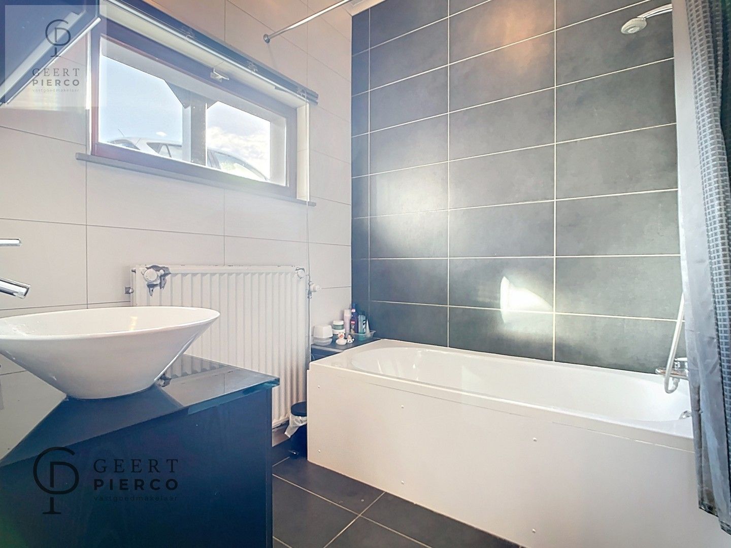 Gezellige gezinswoning met charme en potentieel foto 15