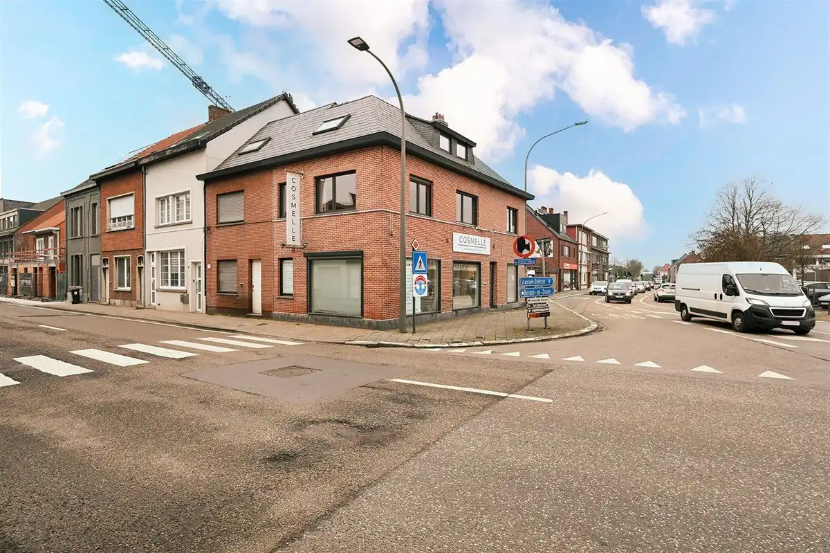 Triplex met 4 slaapkamers en garage foto 19