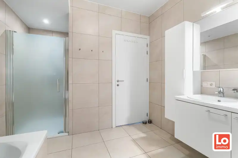 Instap klaar gelijkvloers appartement op een gemakkelijk bereikbare locatie nabij het centrum van Beervelde! foto 11