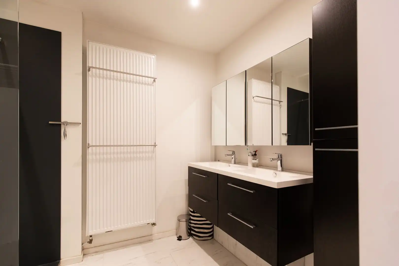 Instapklare woning met groot terras in de binnenstad foto 18