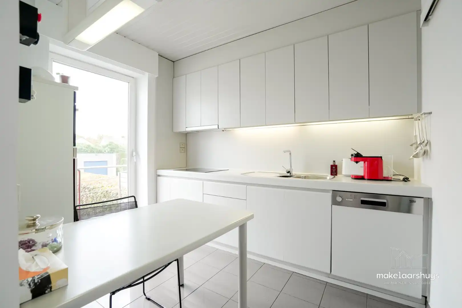 Goed onderhouden bel-etage met lift (regio Planet Group Arena) foto 6