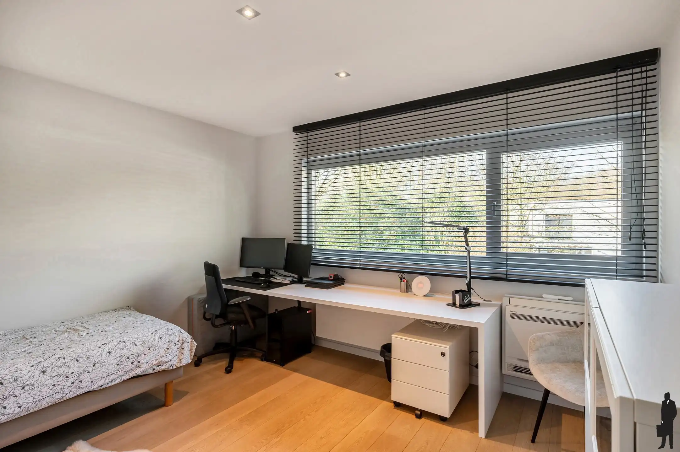 Moderne, vrijstaande villa op ca.1.380 m² met zwembad op toplocatie te Vriesdonk! foto 17