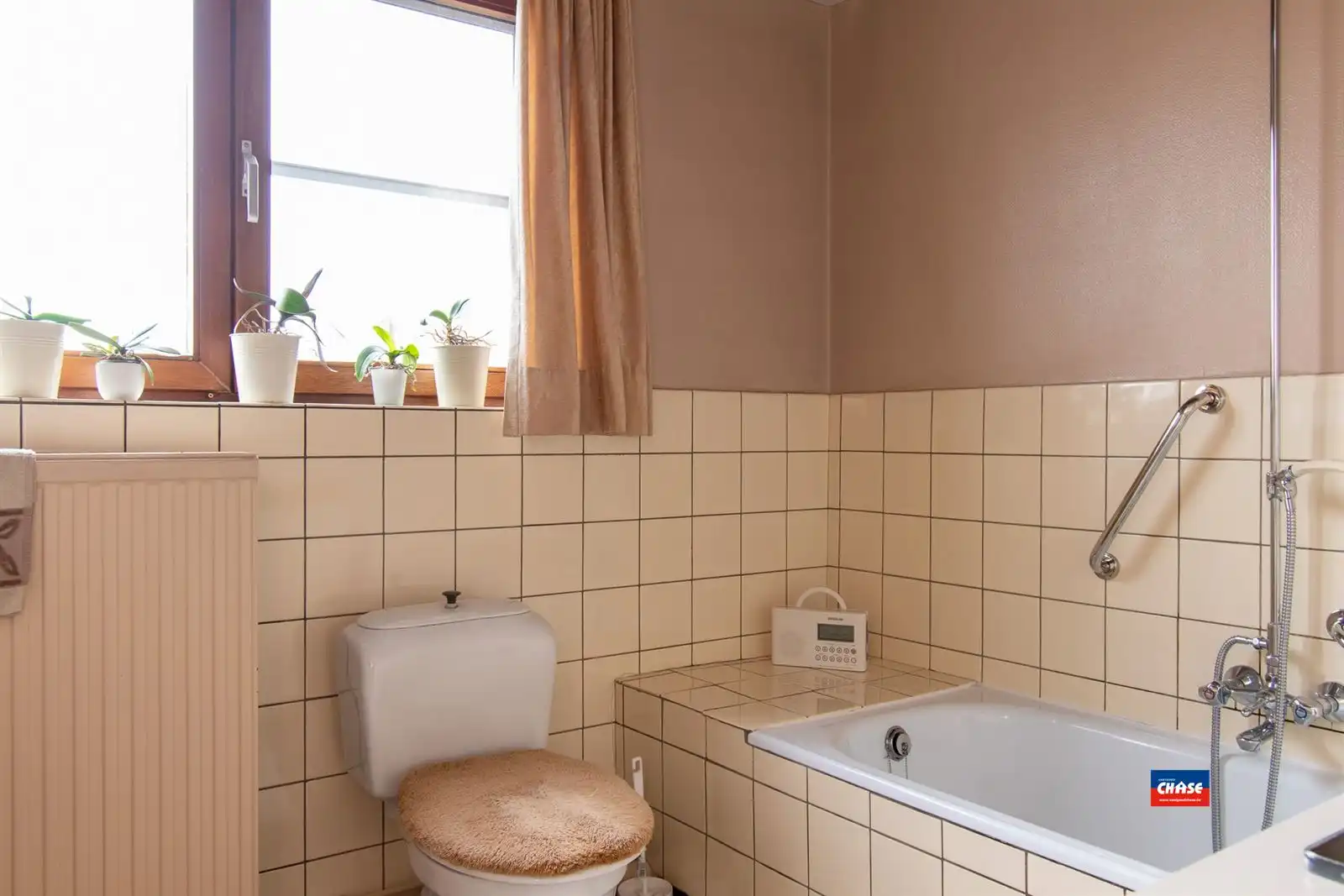 Bel-étage met drie slaapkamers en tuin foto 10