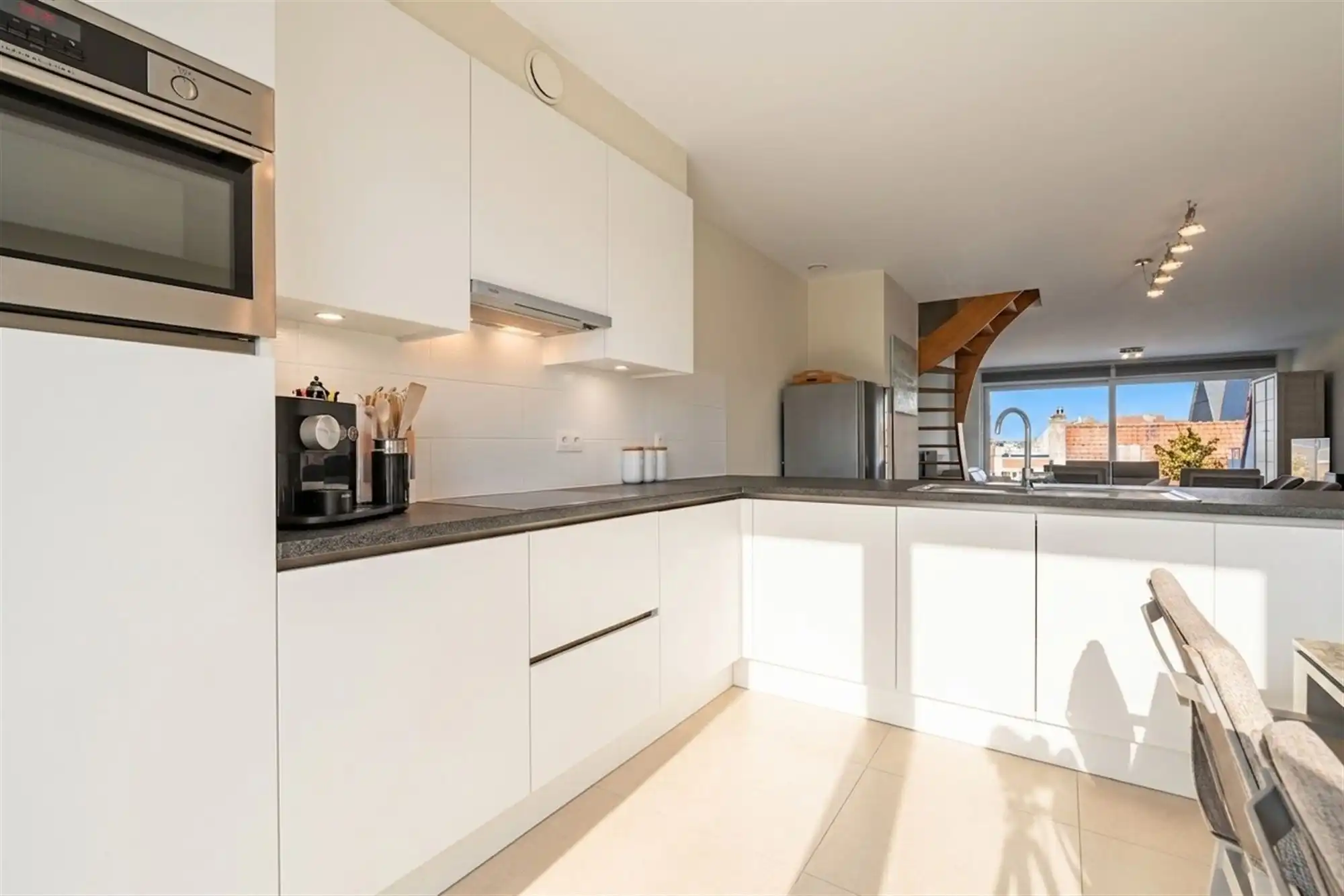 Duplex met 3 slaapkamers, 2 badkamers en zonnige terrassen foto 12
