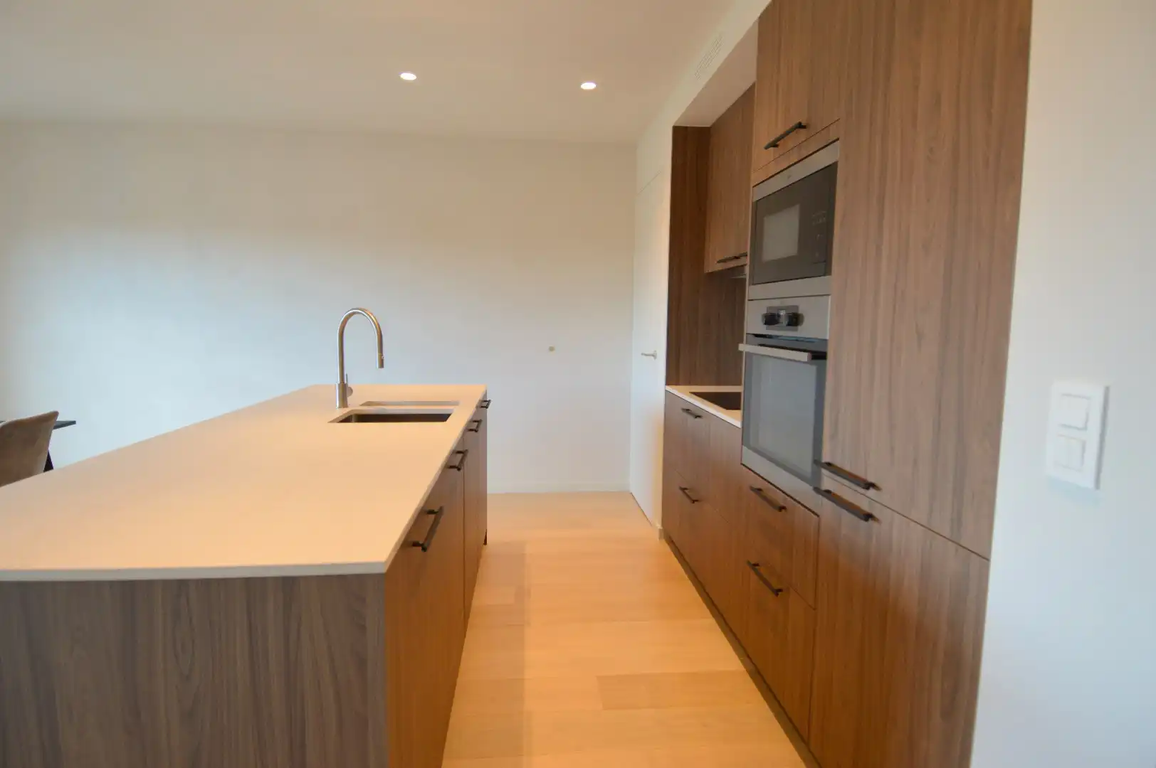 Luxe penthouse met 2 terrassen in centrum Kortrijk foto 5
