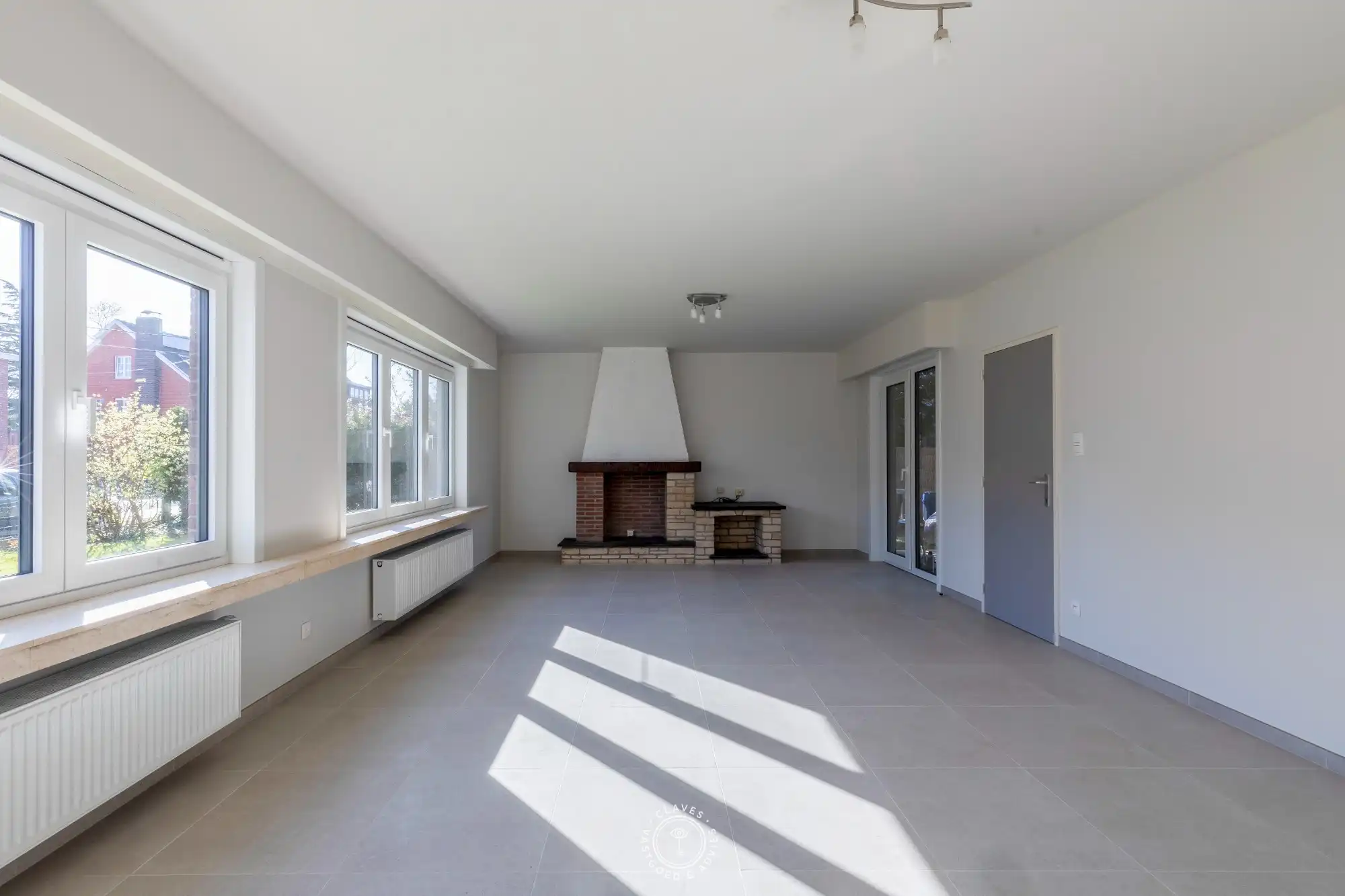 Ruim gelijkvloers appartement van 134 m² met tuin en garagebox foto 4