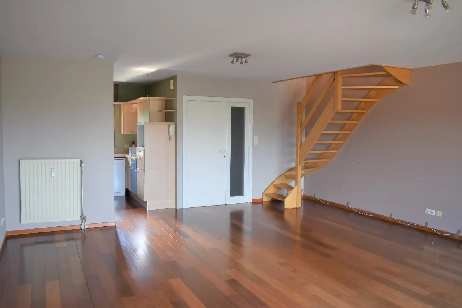Ruim duplex-appartement met zicht op de Portus Ganda. foto 4