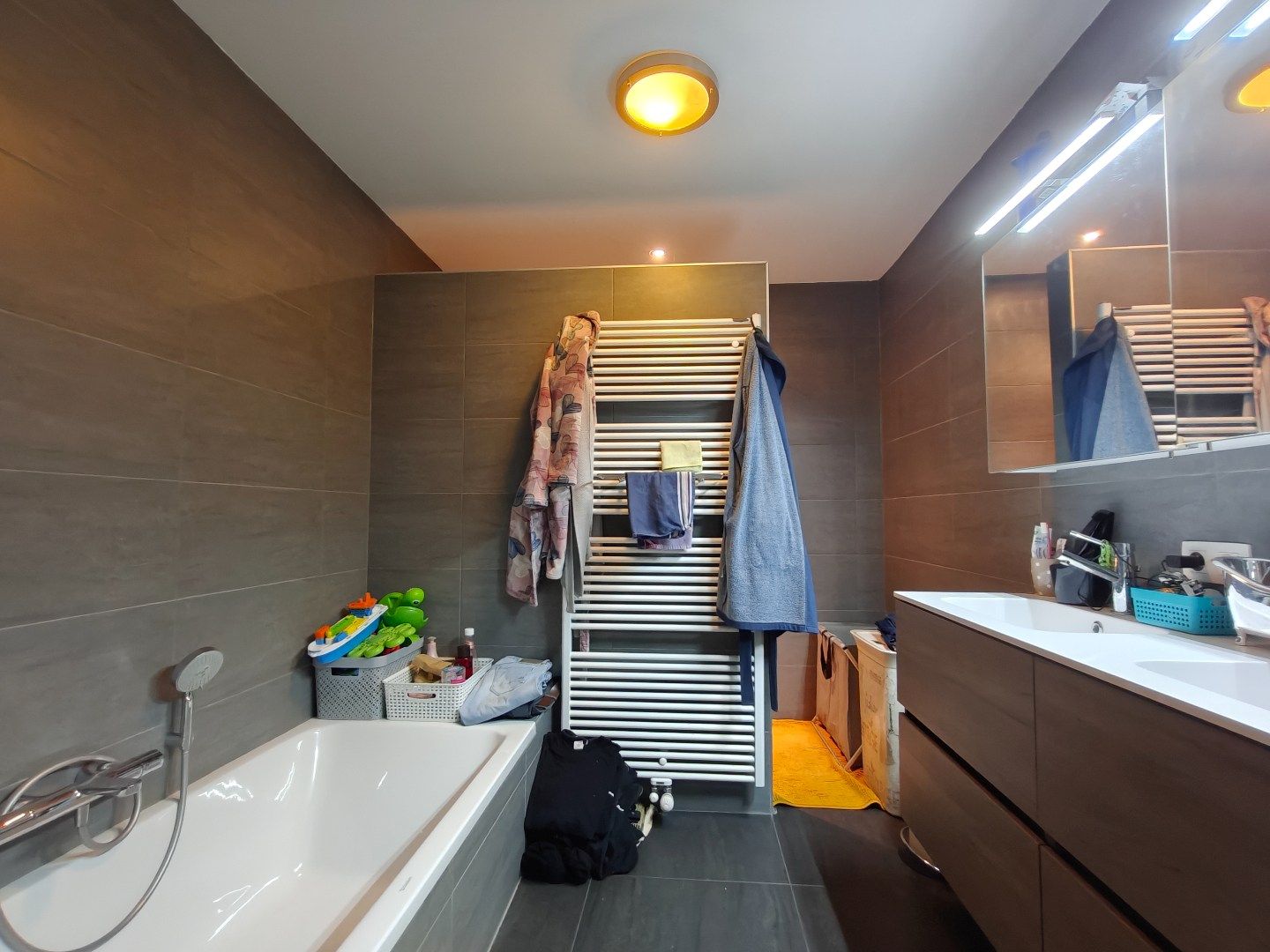 Ruime halfopen bebouwing met tuin te Lokeren foto 7